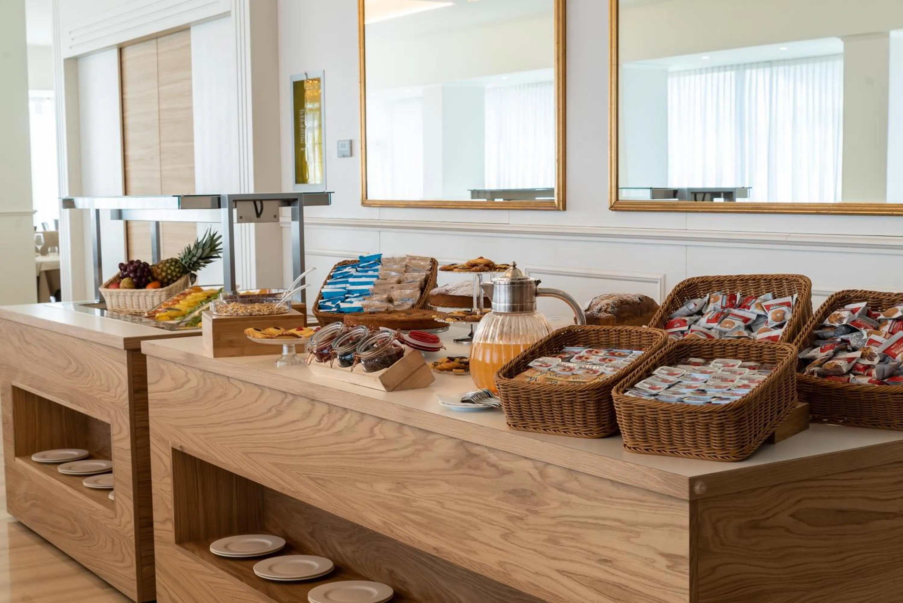 Buffet breakfast in Cristallo Wellness Hotel