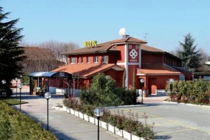 Facade/entrance in Hotel Daniel