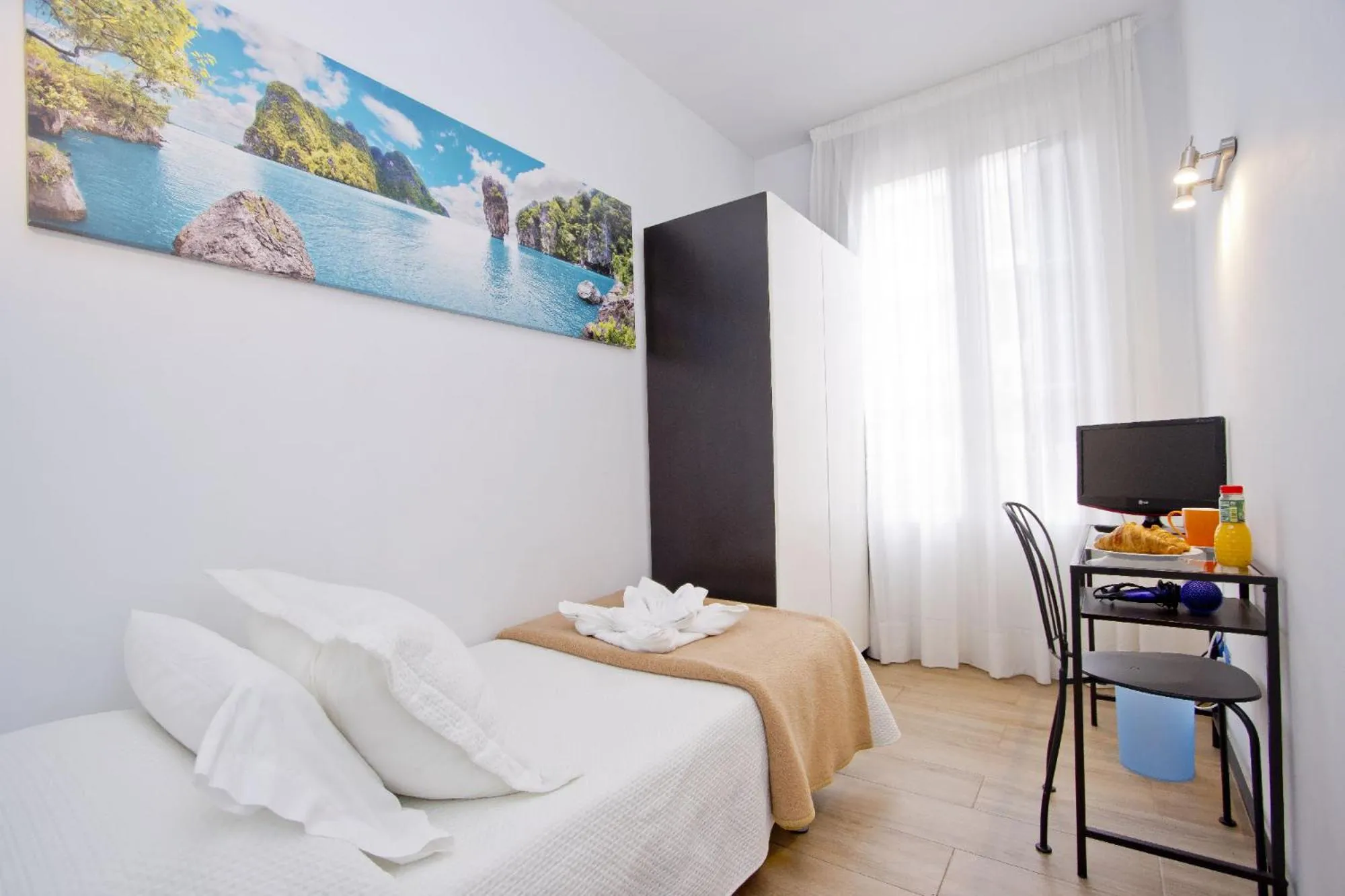 Bed in Barcelona City Hotel