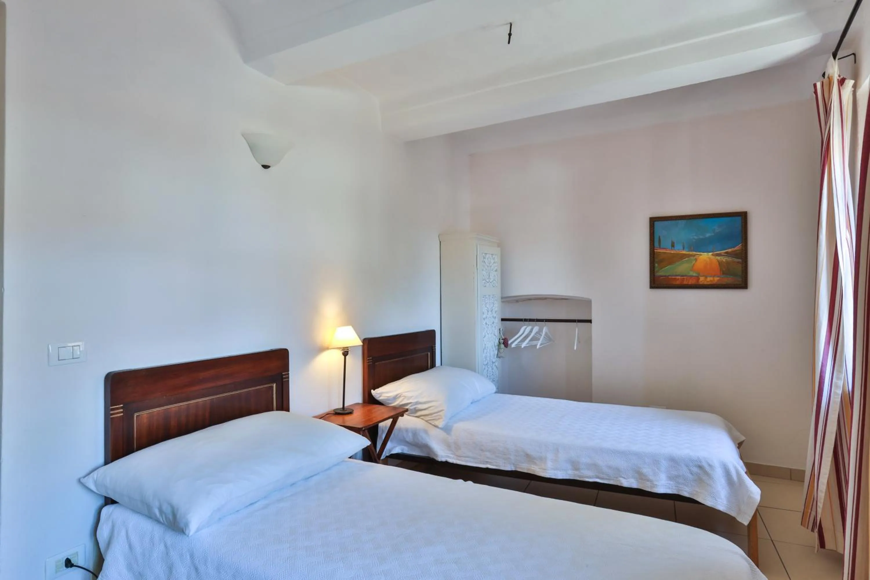 Bedroom, Bed in Villa Pesce, Mombaruzzo