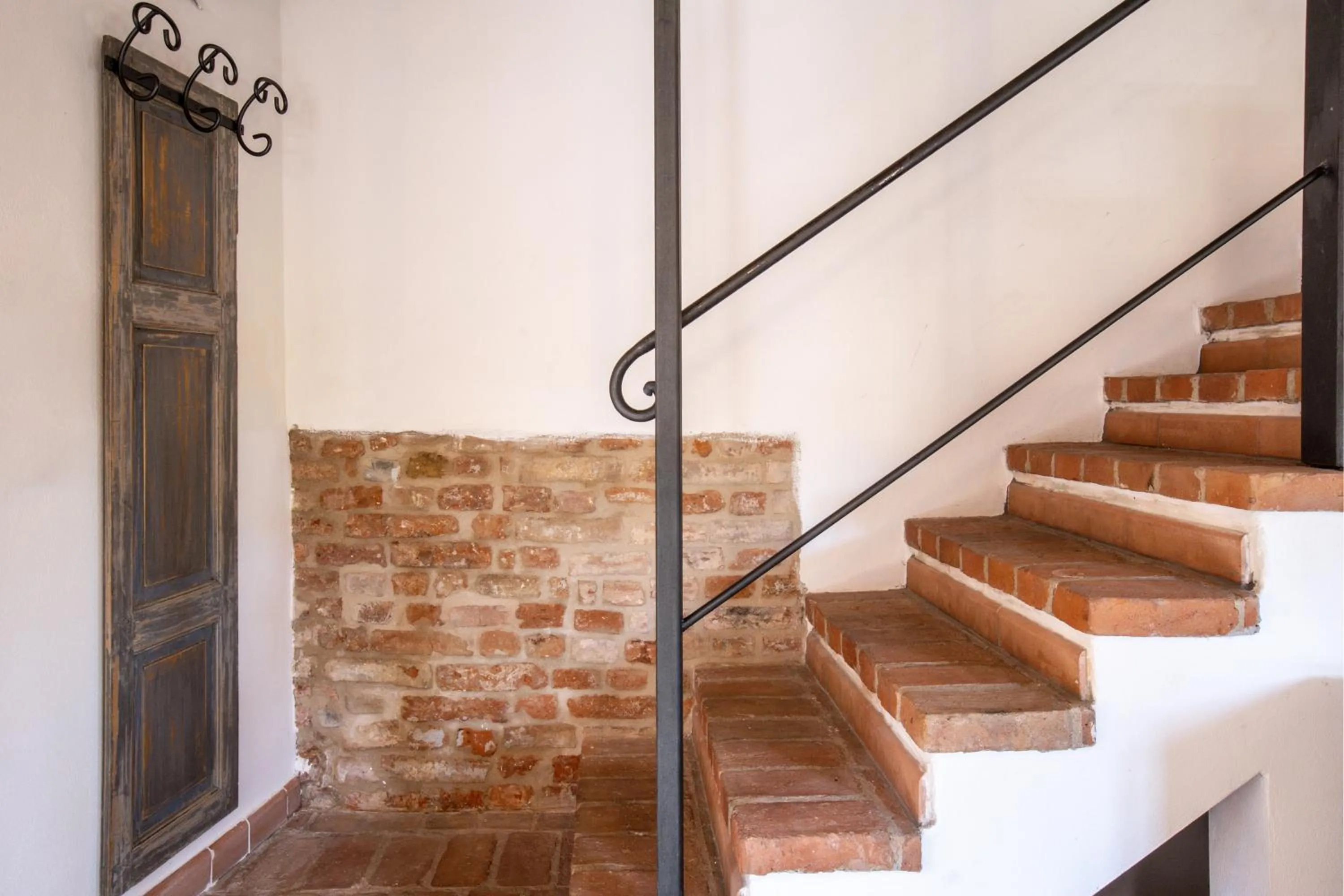 Facade/entrance in Villa Pesce, Mombaruzzo
