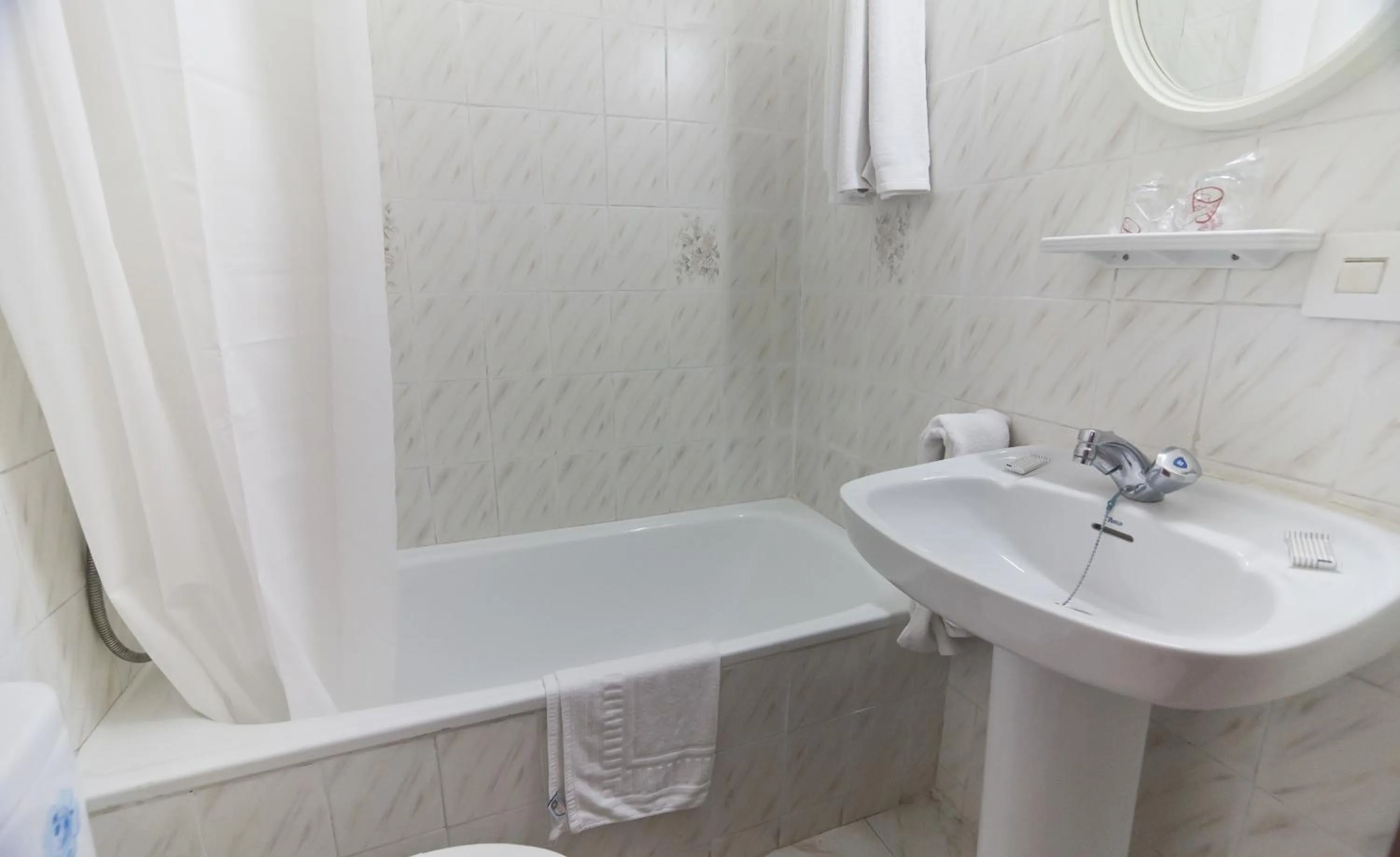 Bathroom in Cala Bona y Mar Blava