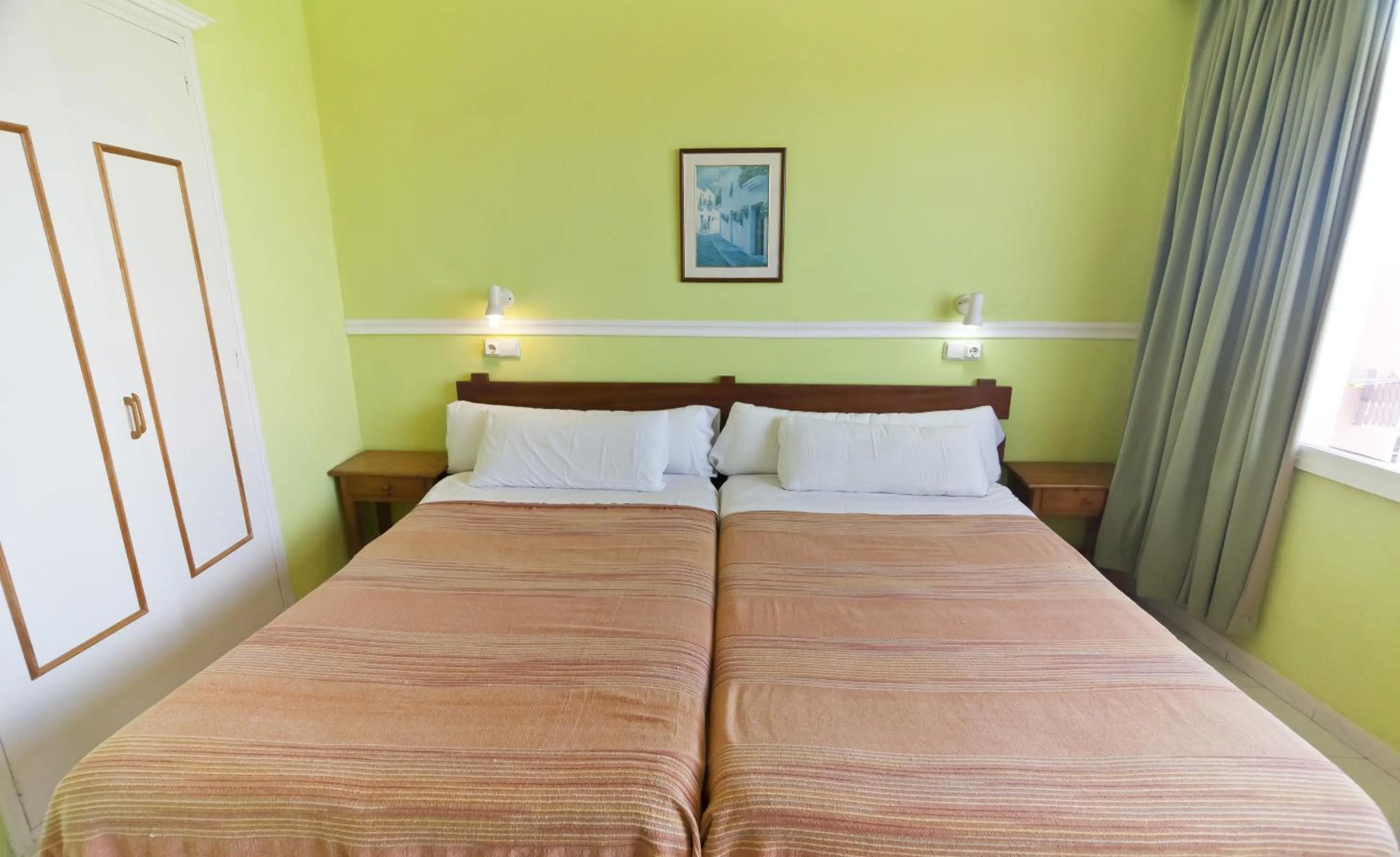 Bedroom, Bed in Cala Bona y Mar Blava