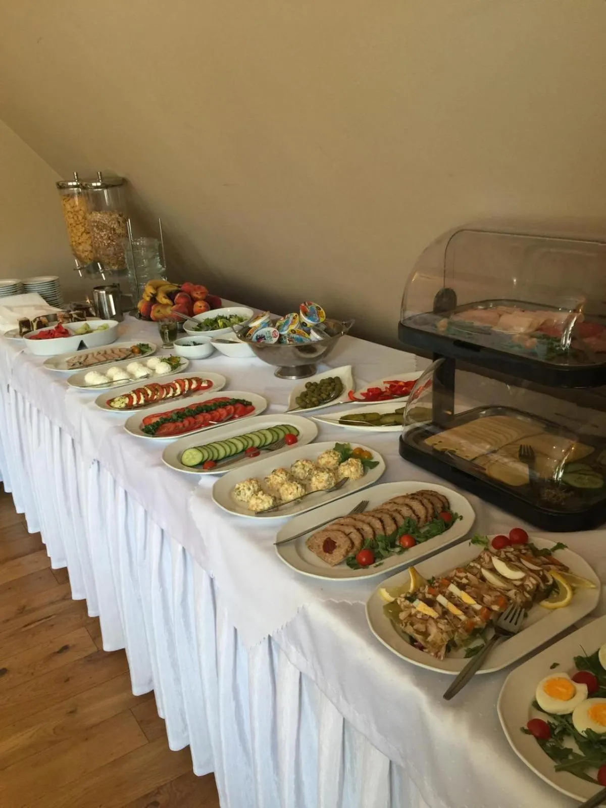 Breakfast, Food in Maxim honorujemy bon turystyczny