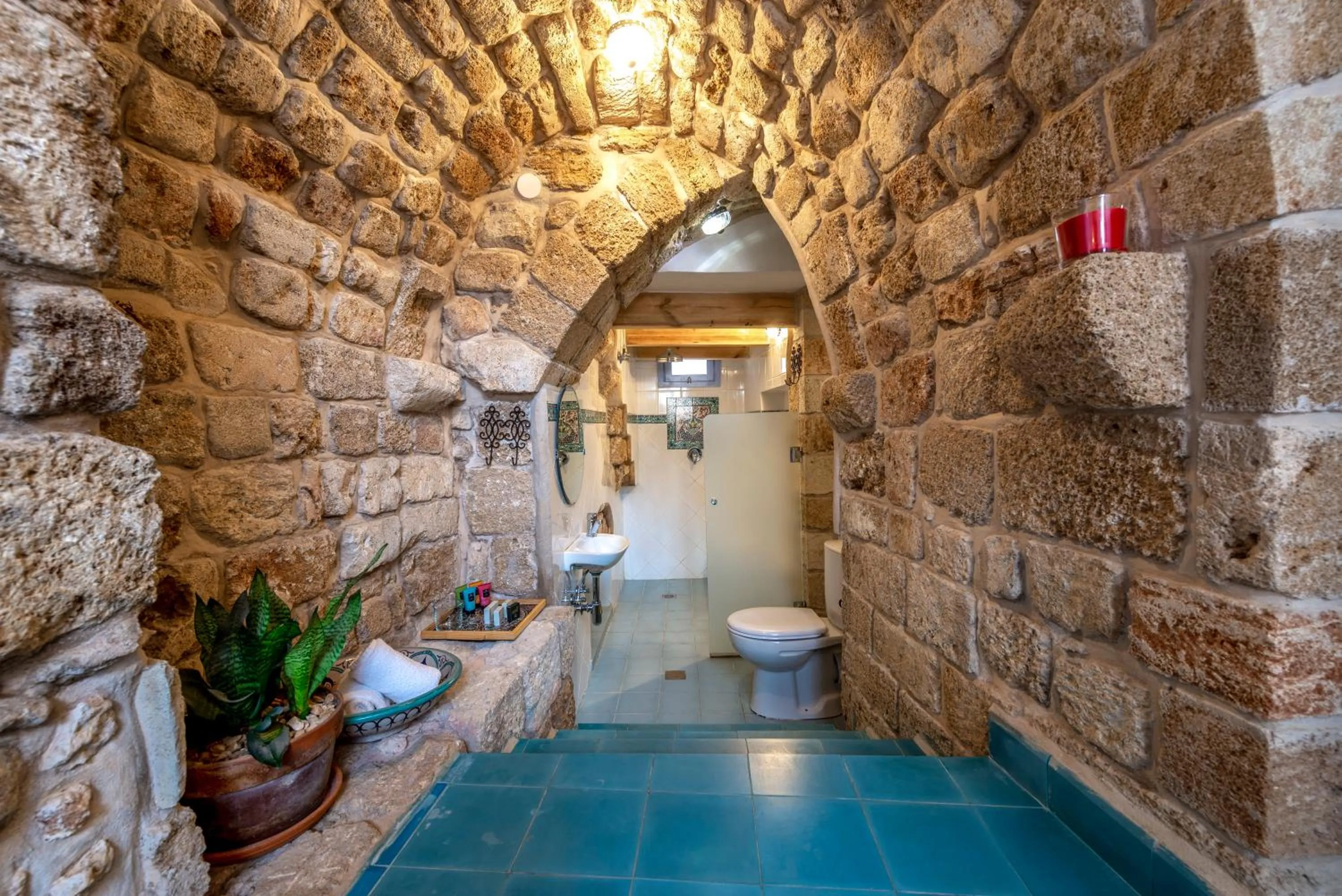 Toilet in Arabesque Arts & Residency