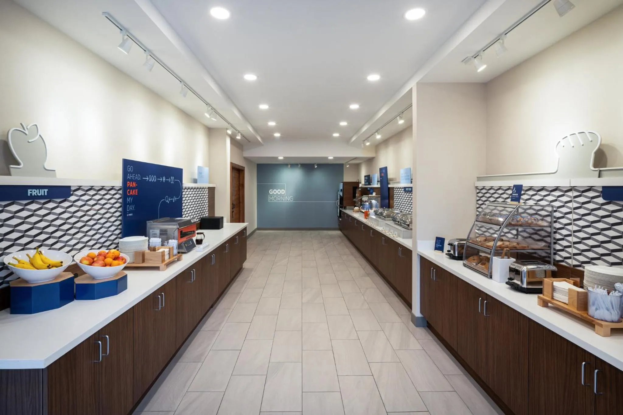 Breakfast in Holiday Inn Express & Suites Nampa - Idaho Center by IHG