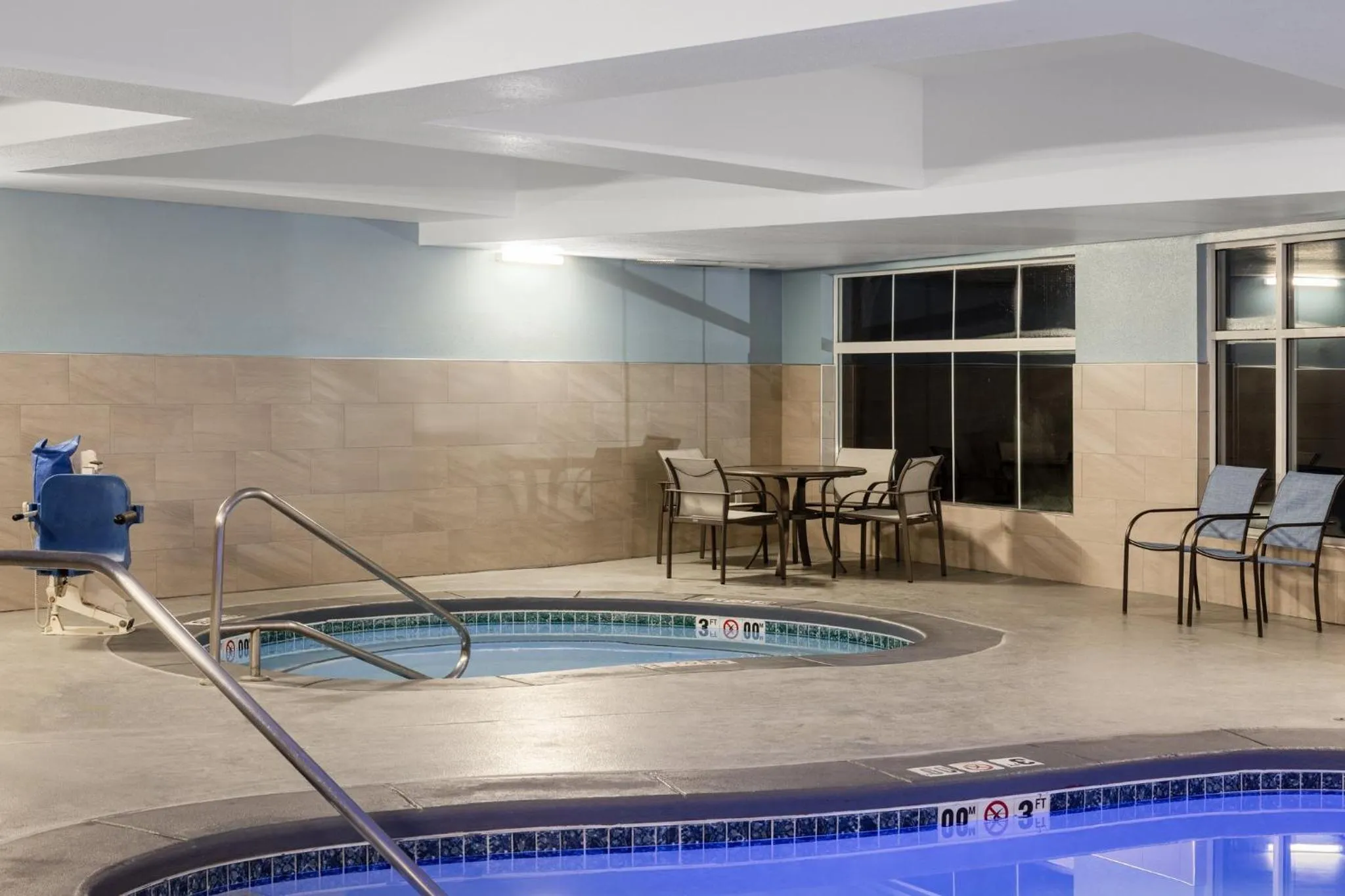 Swimming pool in Holiday Inn Express & Suites Nampa - Idaho Center by IHG