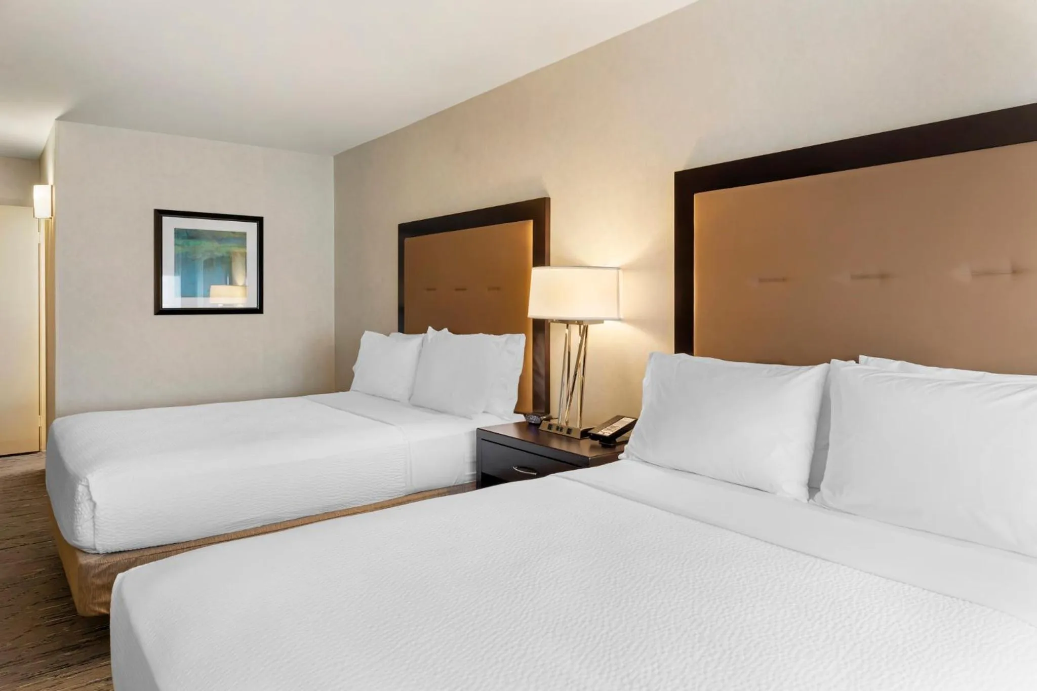 Photo of the whole room, Bed in Holiday Inn Express San Bernardino Colton by IHG