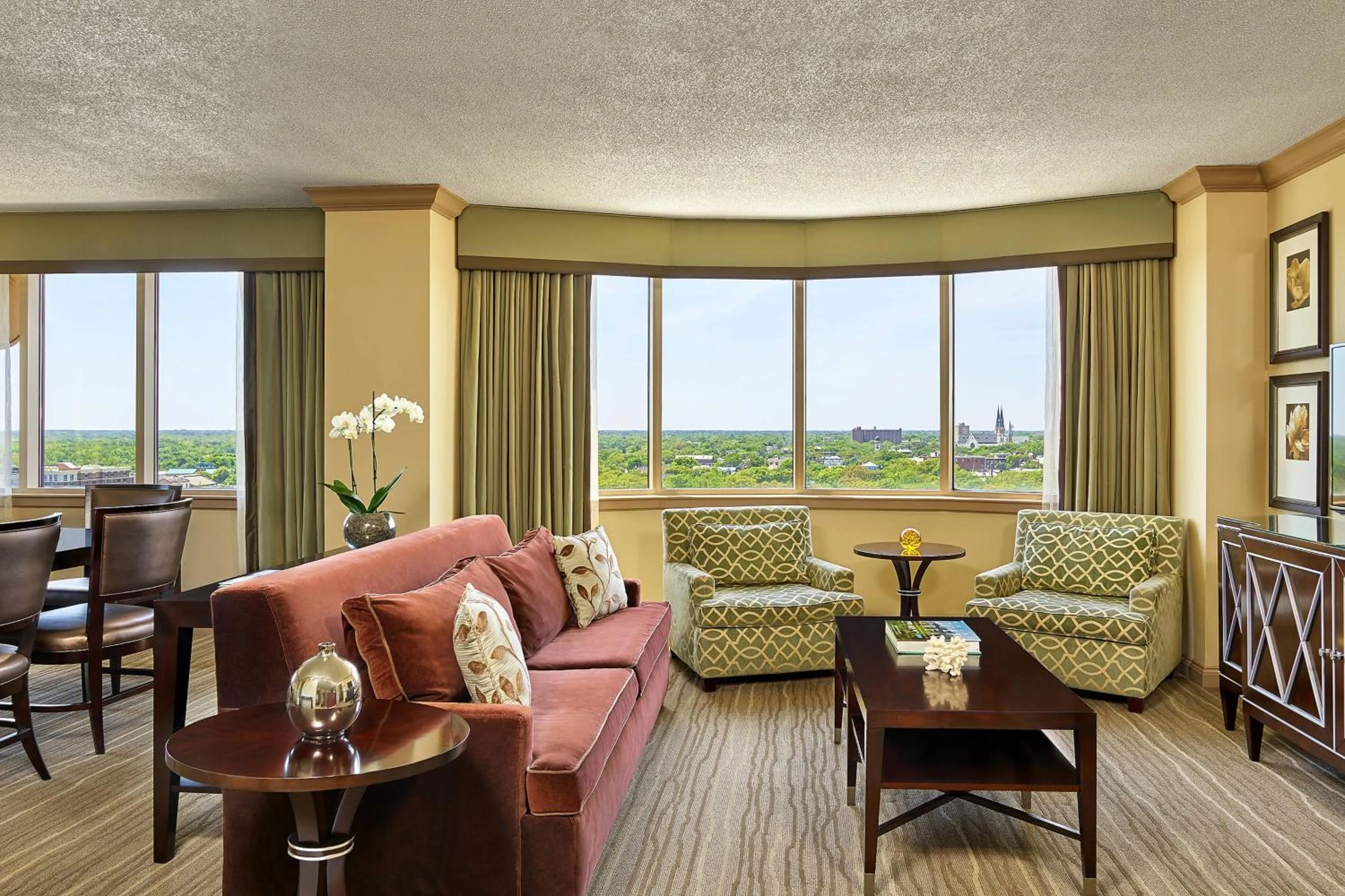 Photo of the whole room in The Westin Savannah Harbor Golf Resort & Spa