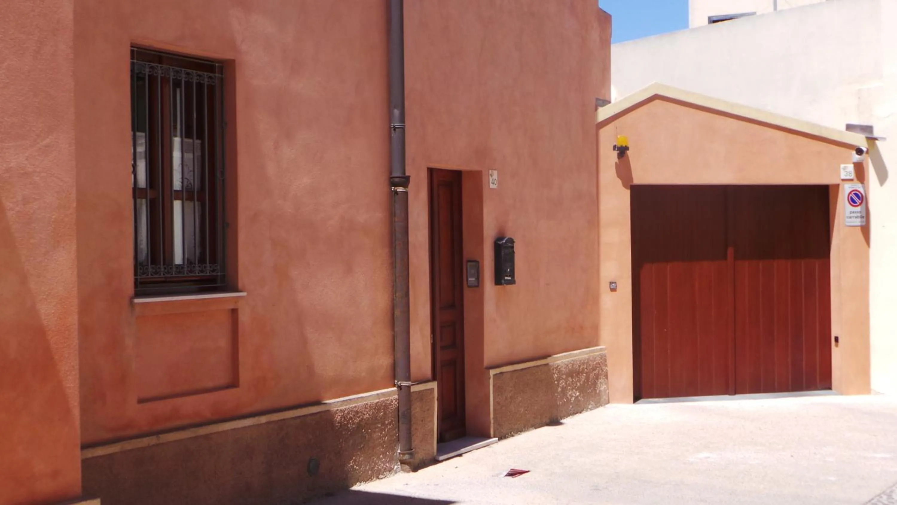 Property building in Oasi Ottocento