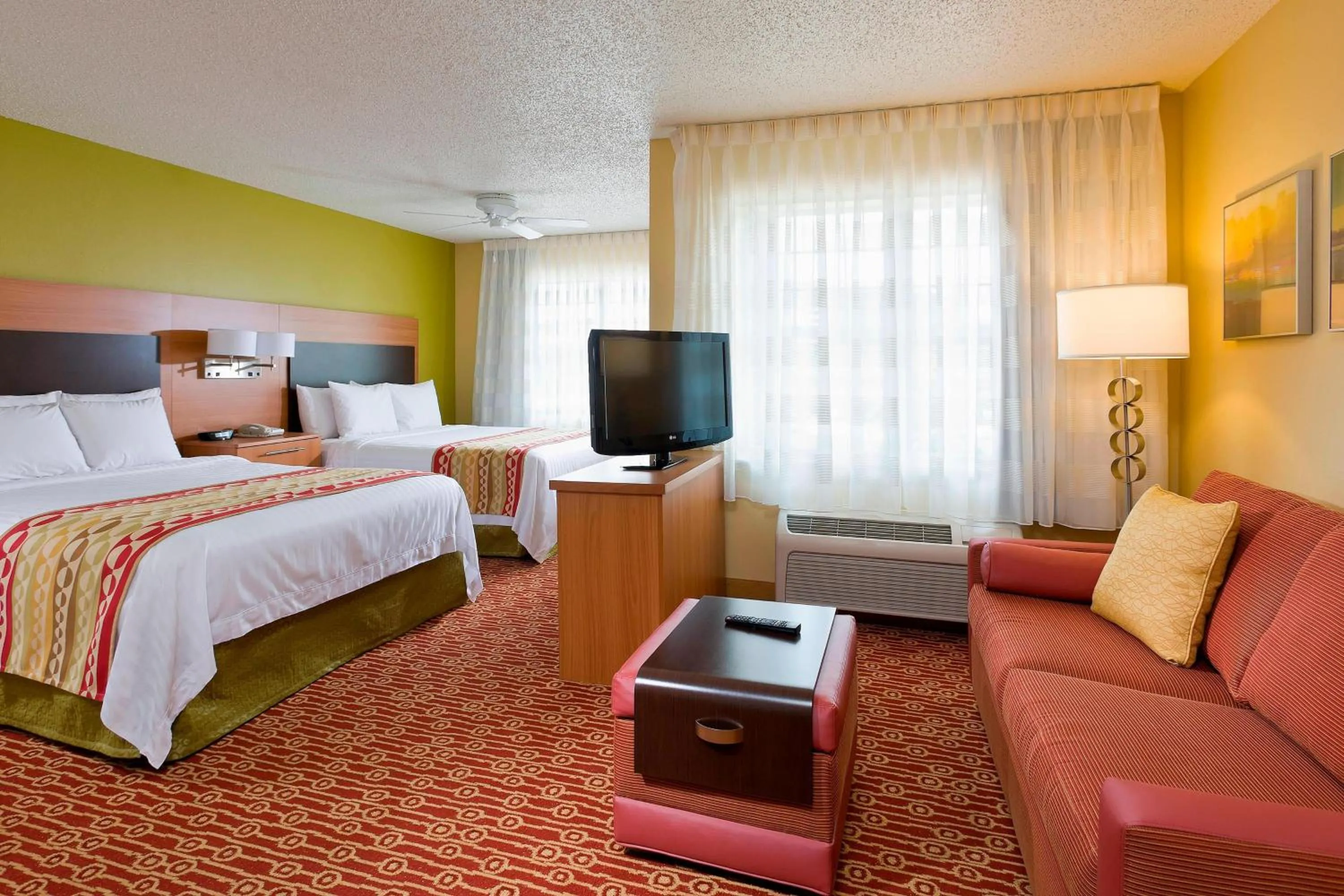 Photo of the whole room, Bed in TownePlace Suites by Marriott Dallas Bedford