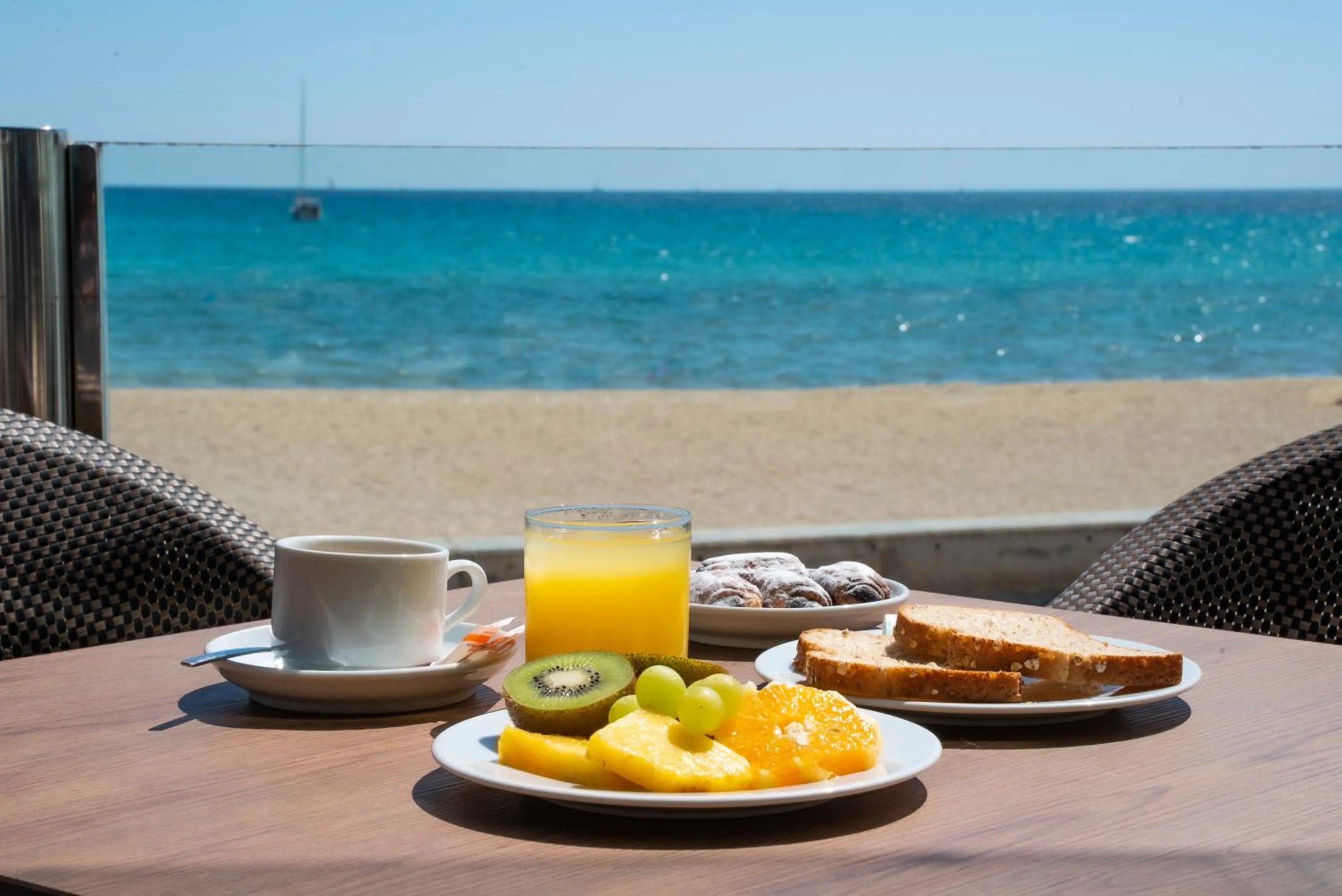 Continental breakfast in Hotel Eden Palma Playa Adults Only