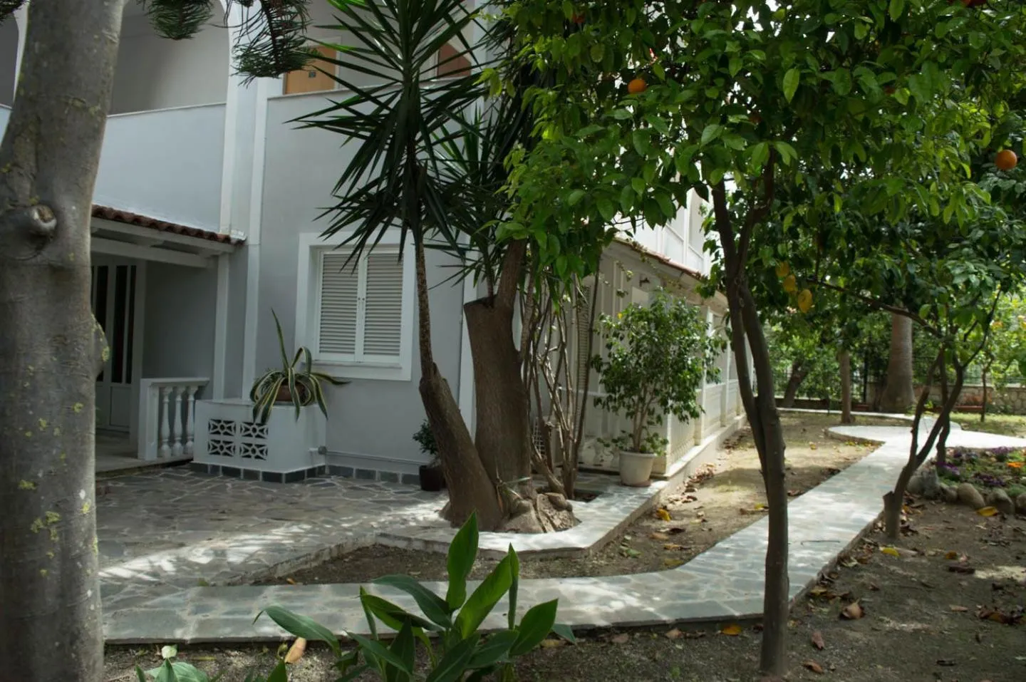 Garden in Paradise Beach Hotel