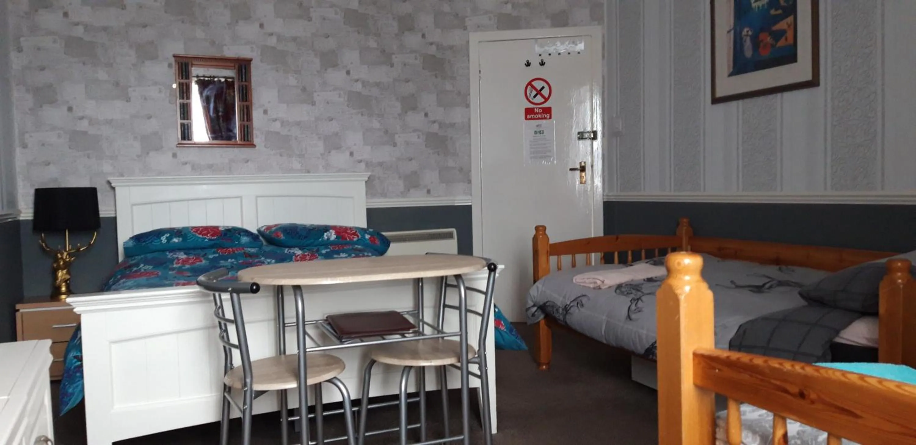 Bed in Bannockburn Inn