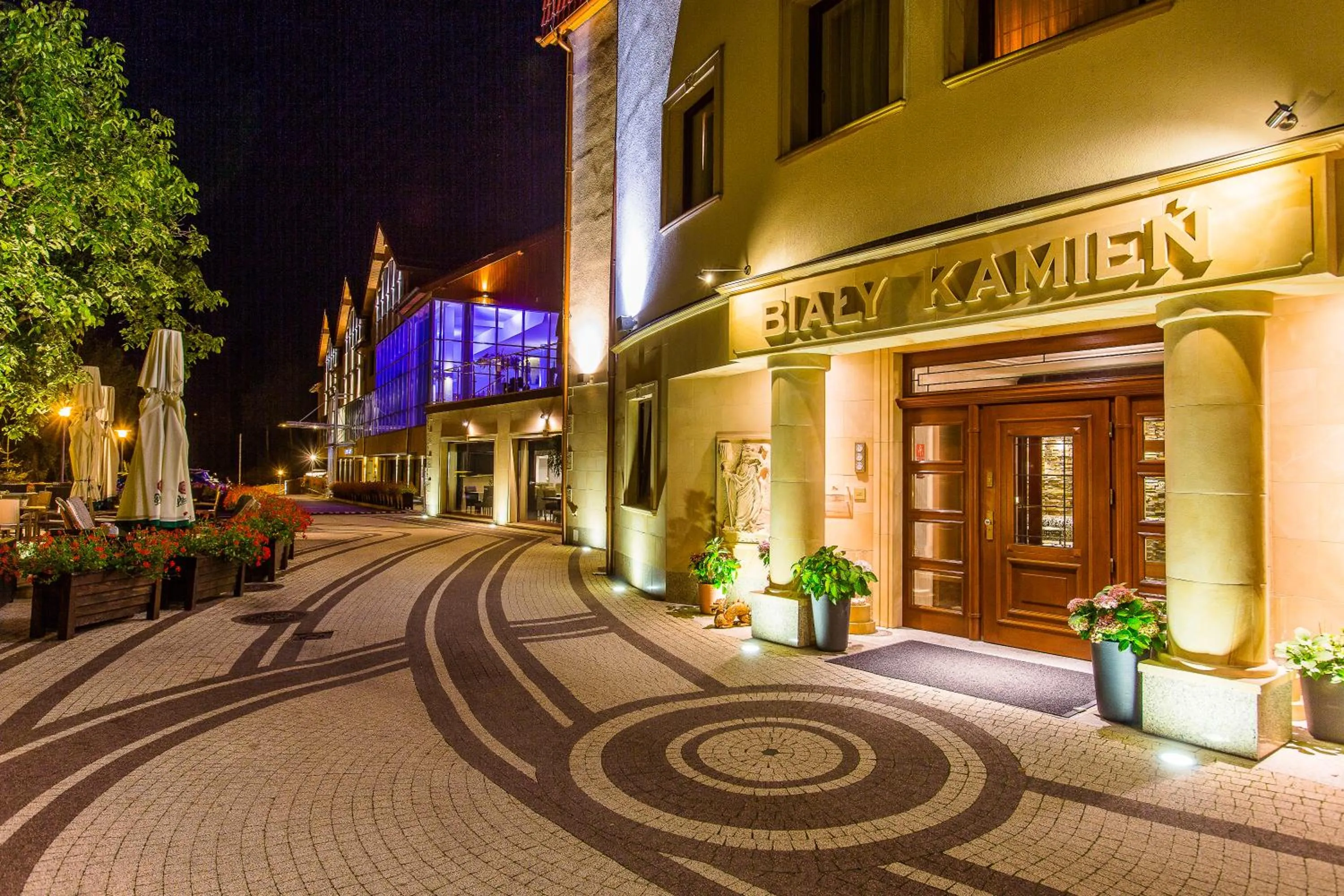 Facade/entrance in Hotel & Medi-Spa Biały Kamień
