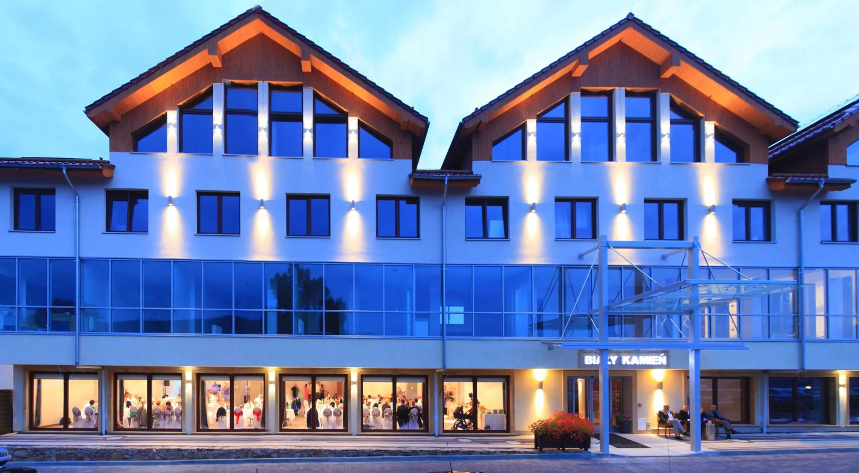 Facade/entrance in Hotel & Medi-Spa Biały Kamień
