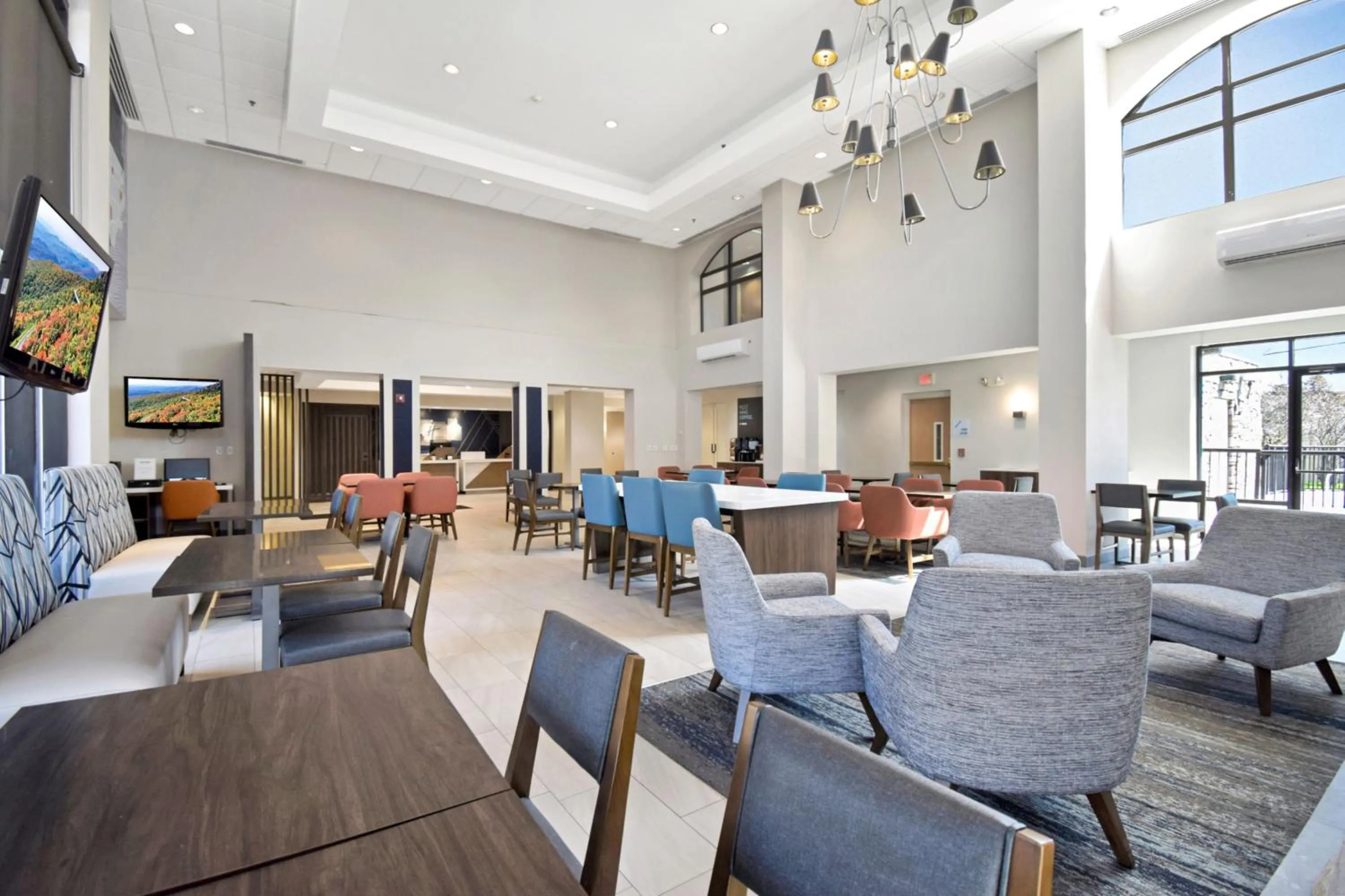 Breakfast in Holiday Inn Express Boone by IHG