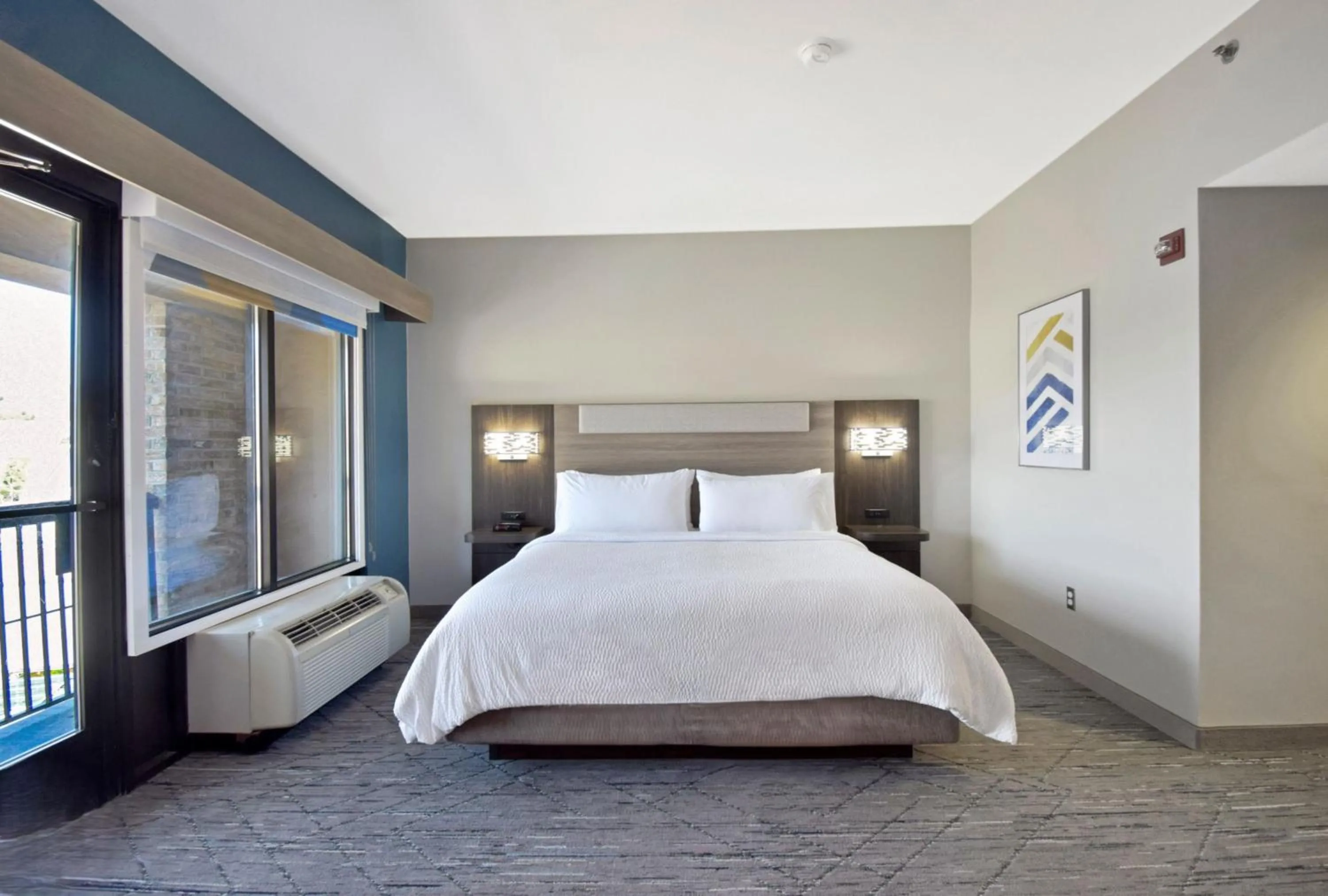 Photo of the whole room, Bed in Holiday Inn Express Boone by IHG