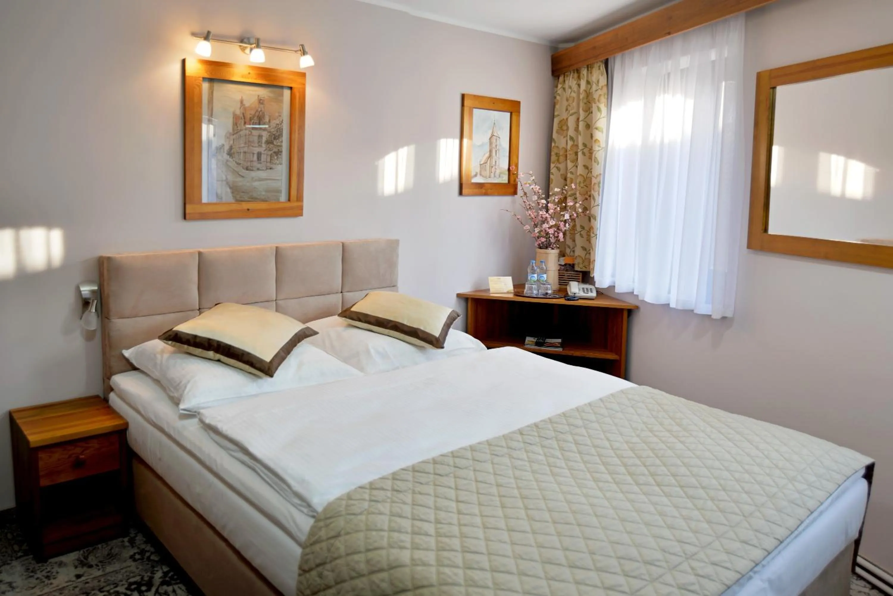 Bed in Hotel Karczma Chełmińska