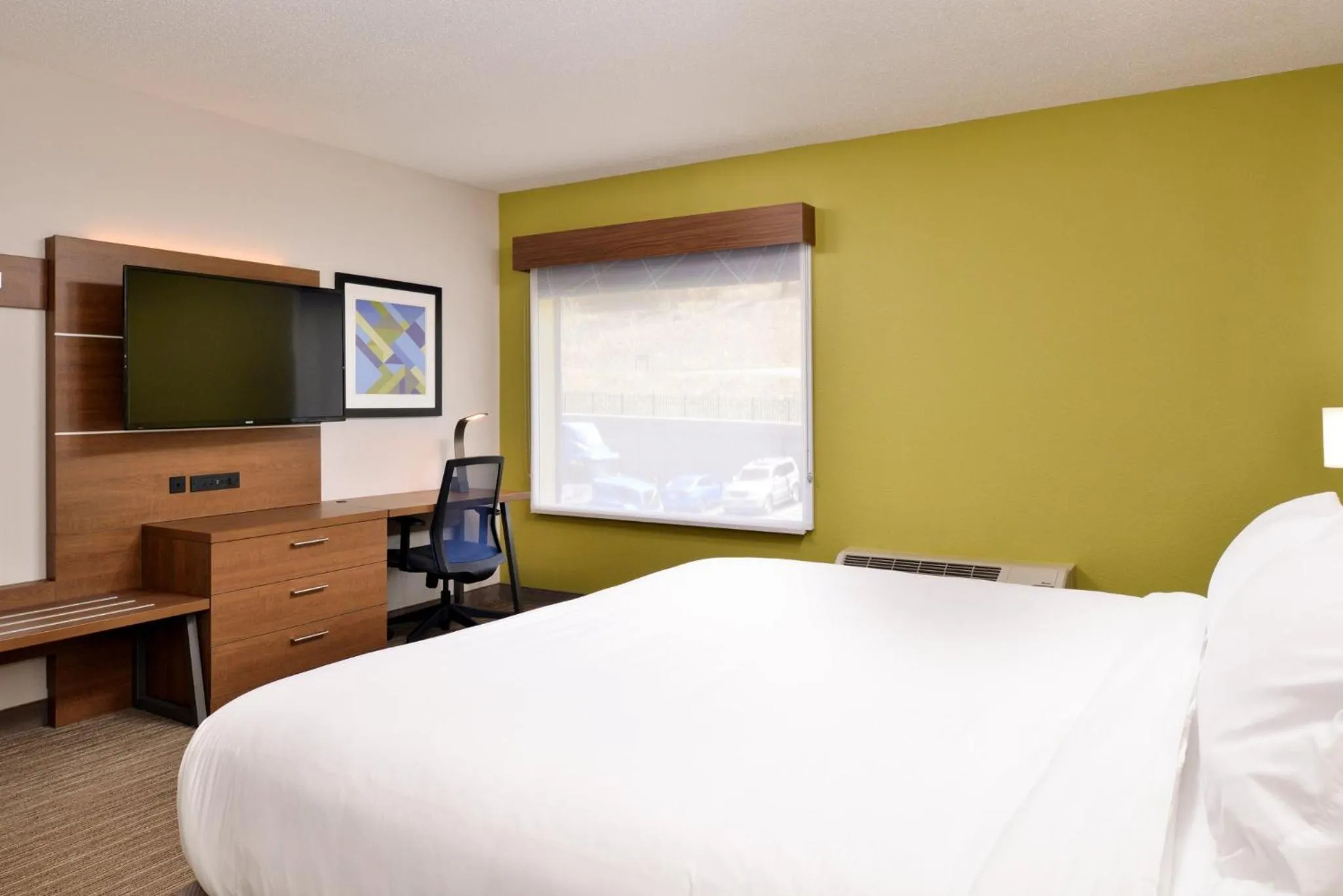 Photo of the whole room in Holiday Inn Express Blowing Rock South by IHG