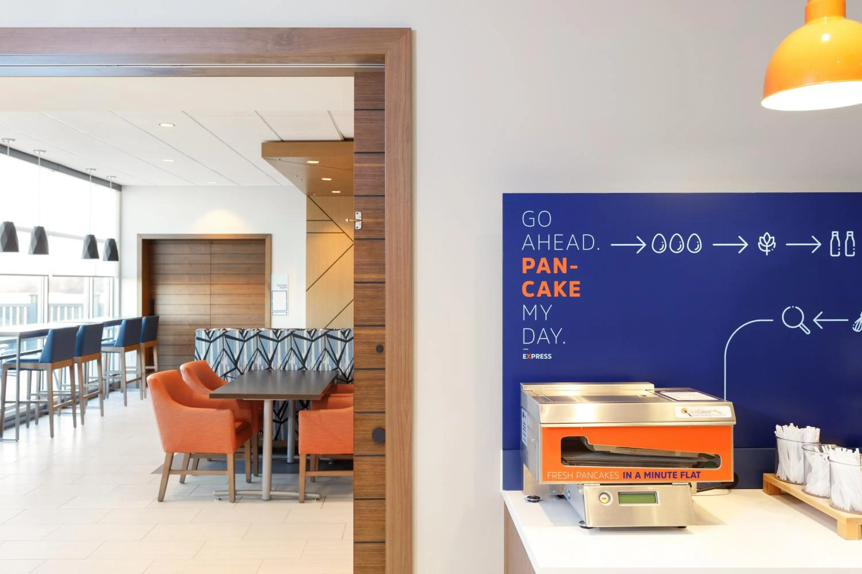 Breakfast in Holiday Inn Express Hotel & Suites Cincinnati Southeast Newport by IHG