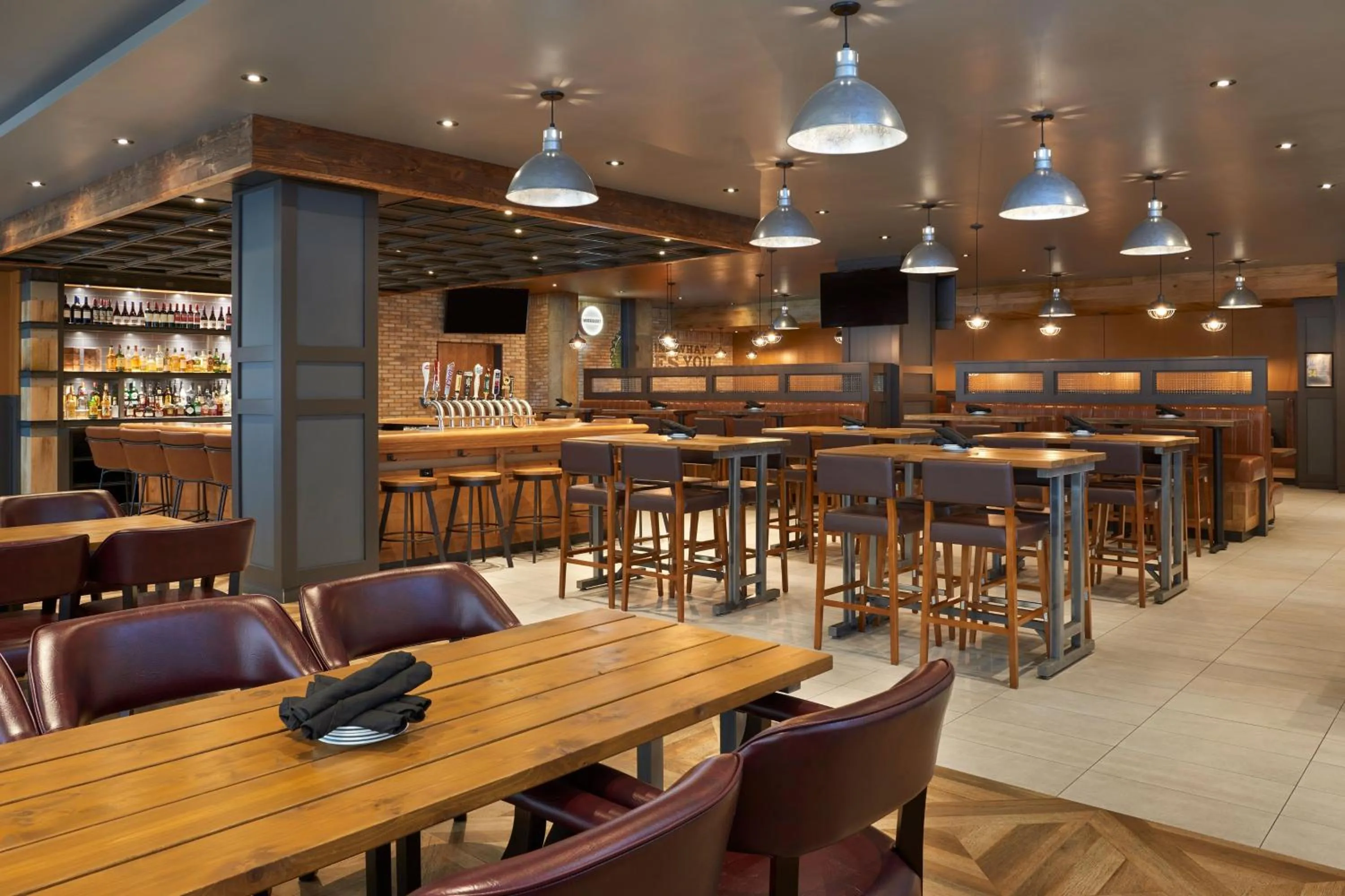 Restaurant/places to eat in Four Points by Sheraton Windsor Downtown