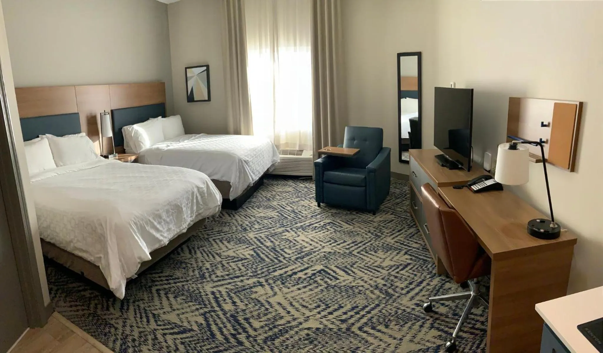 Photo of the whole room, Bed in Candlewood Suites Oklahoma City-Moore by IHG