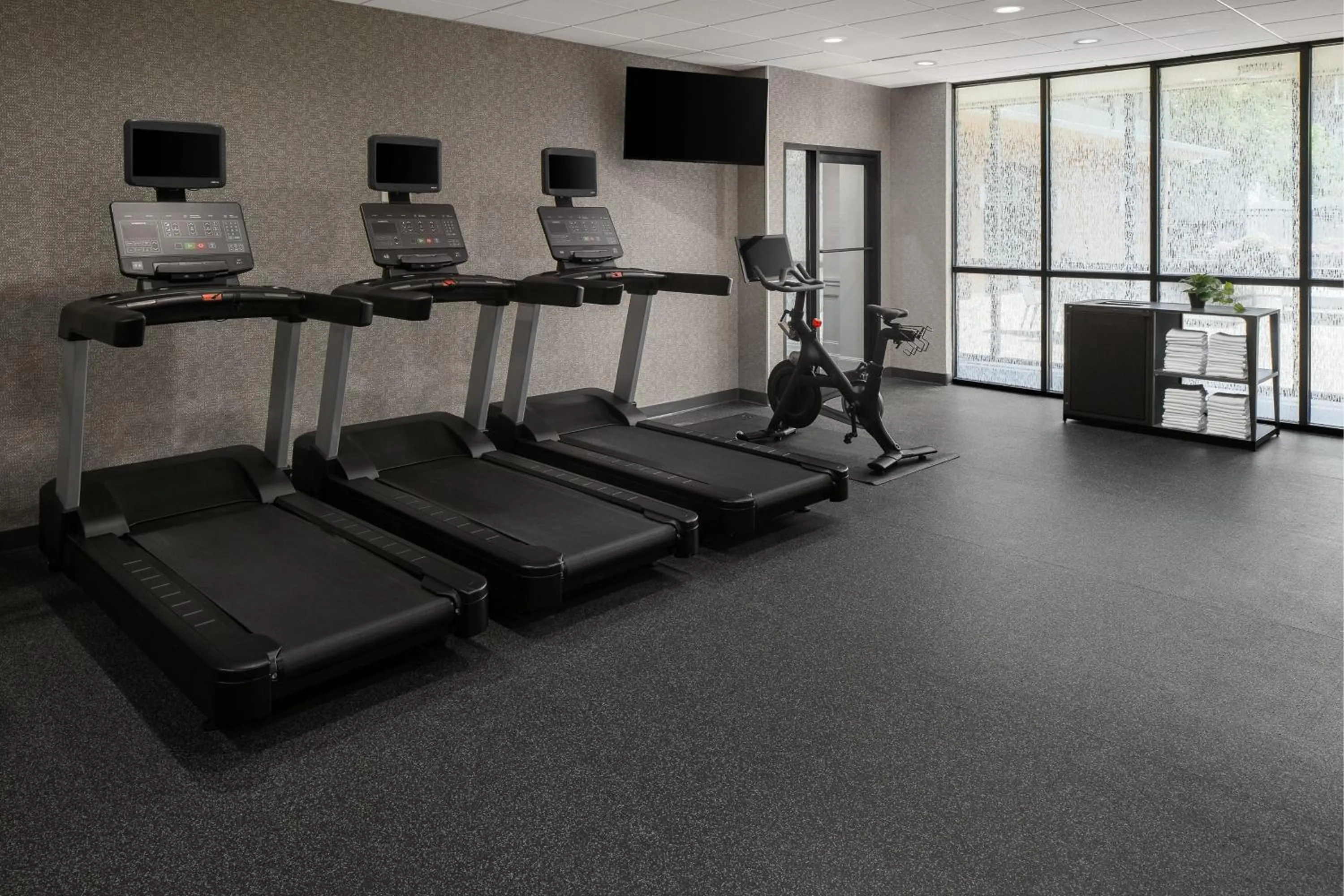 Fitness centre/facilities in Courtyard New Haven at Yale