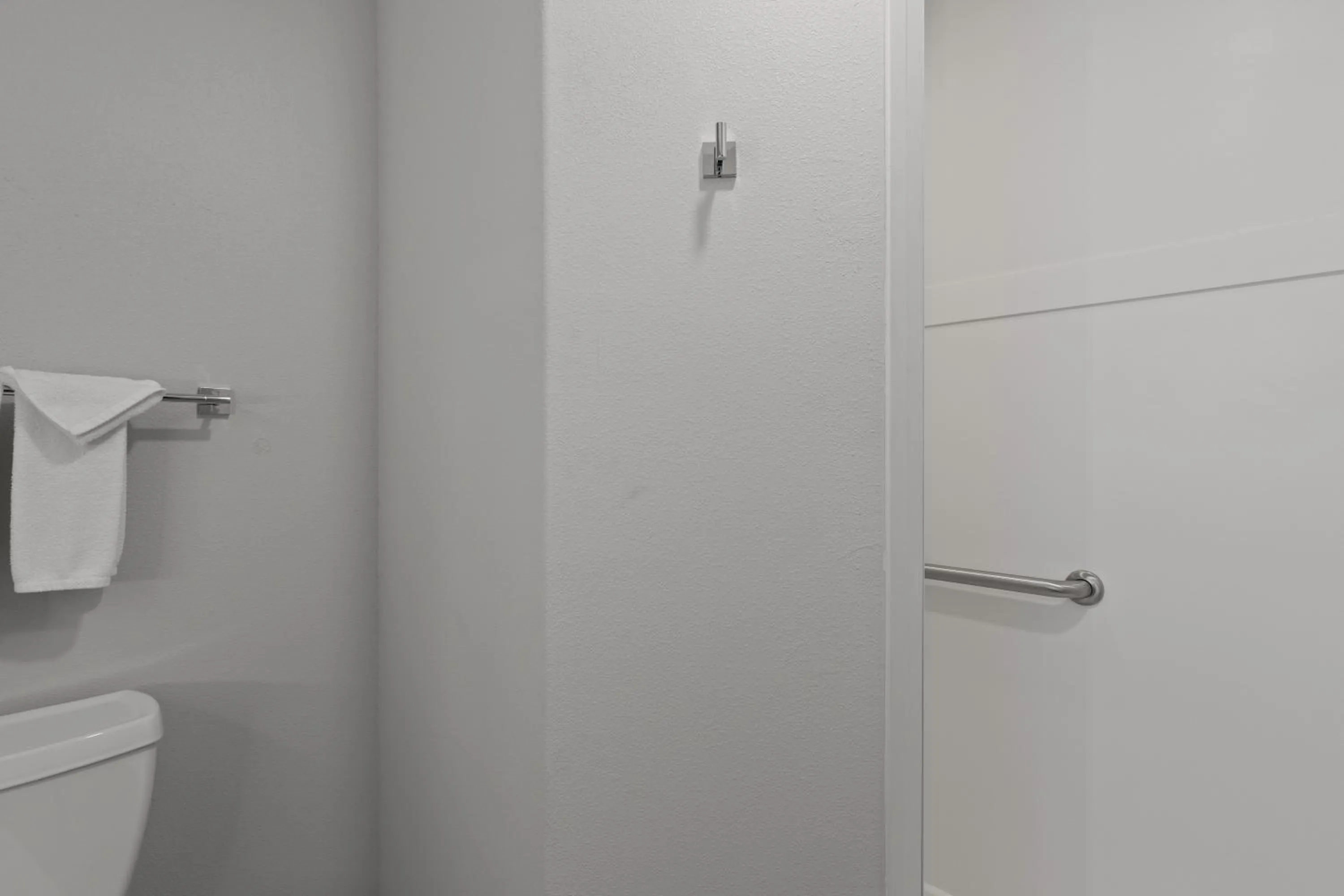 Shower in Holiday Inn Express & Suites Oklahoma City NW - Quail Springs by IHG