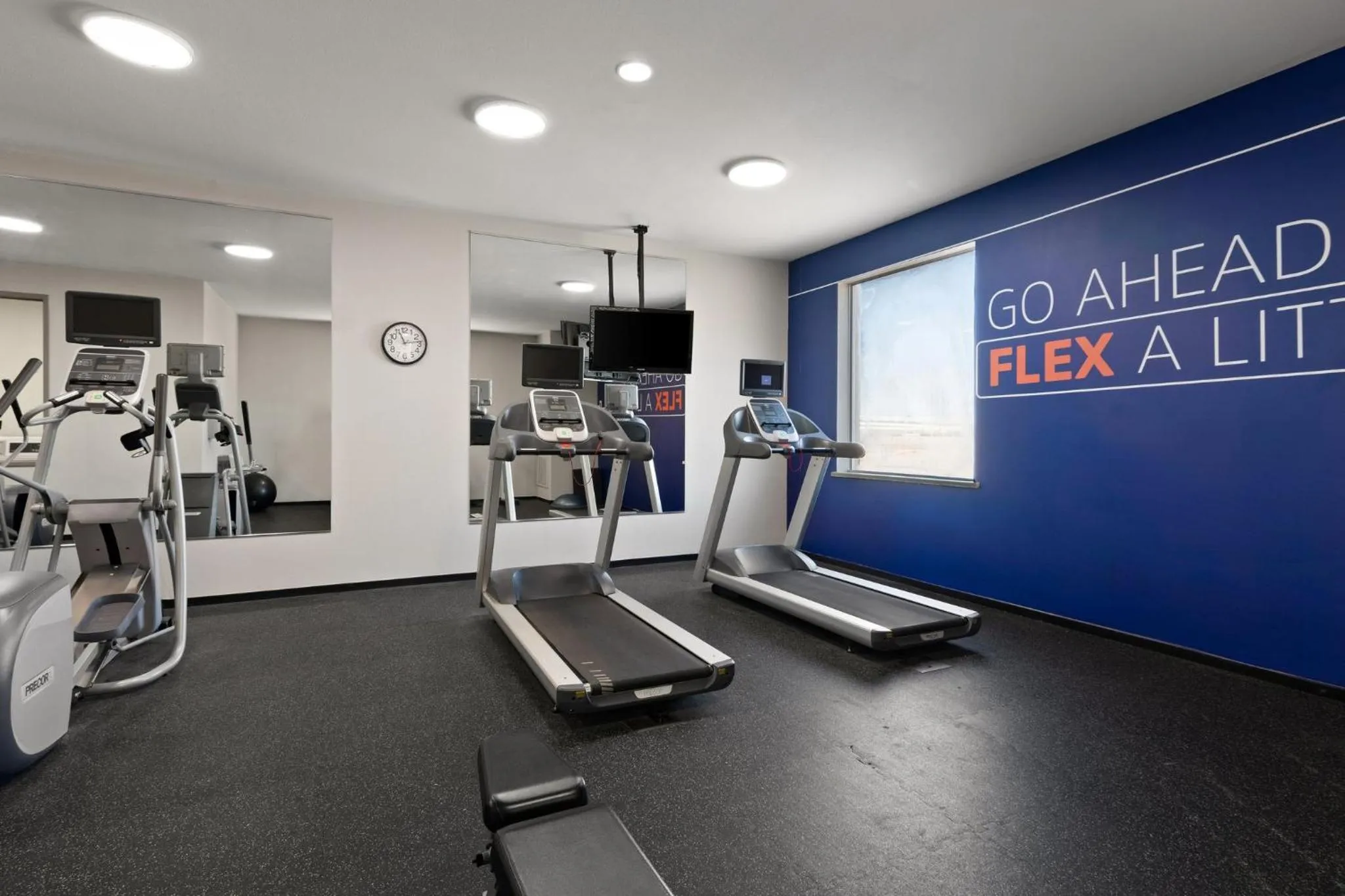 Fitness centre/facilities in Holiday Inn Express & Suites Oklahoma City NW - Quail Springs by IHG