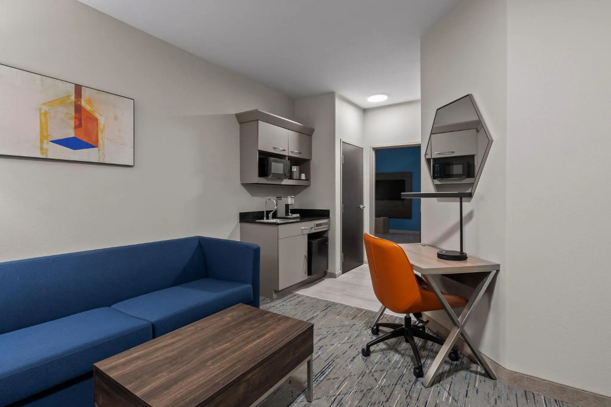 Photo of the whole room in Holiday Inn Express & Suites Oklahoma City NW - Quail Springs by IHG