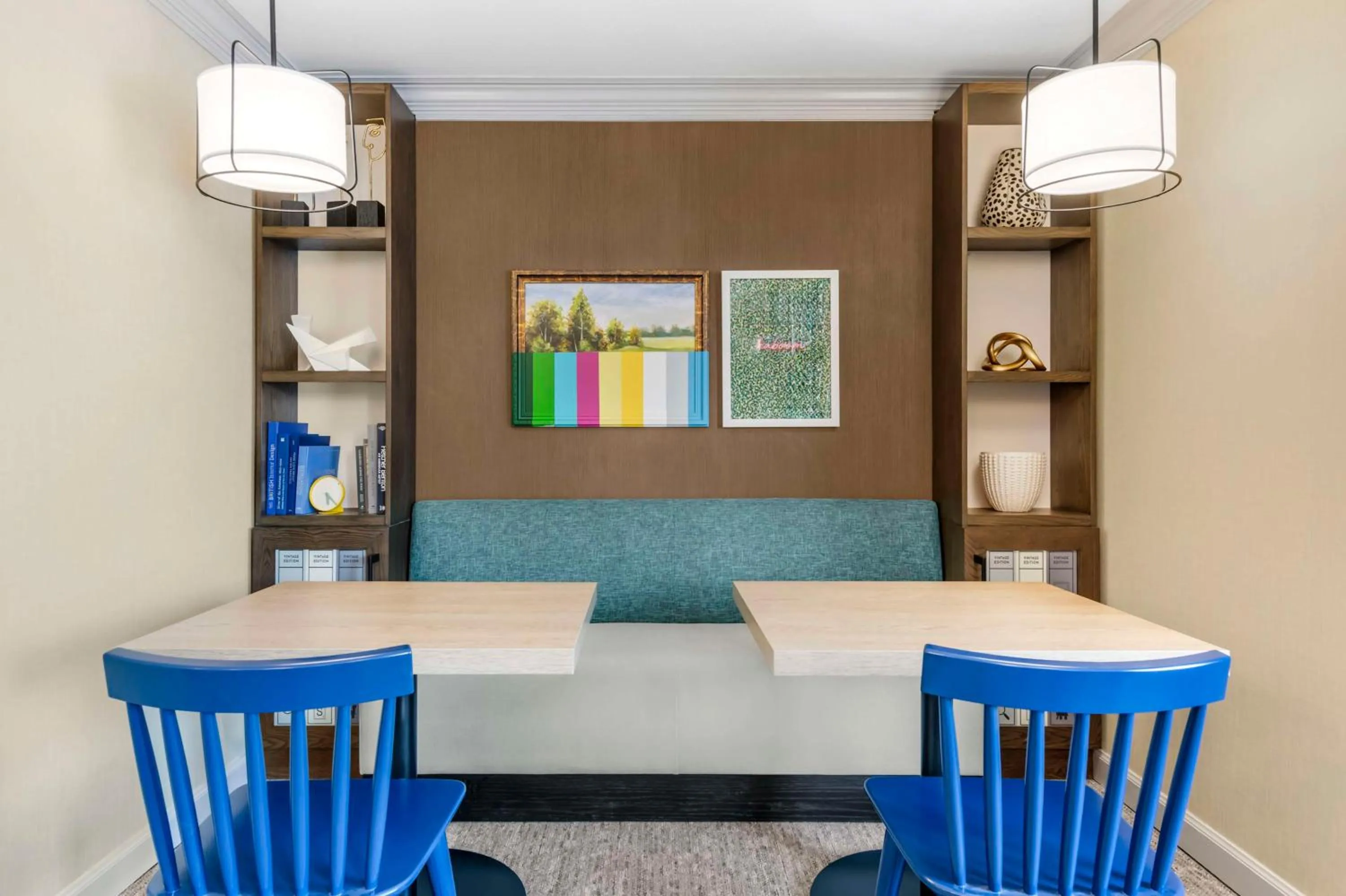 Lobby or reception in Sonesta ES Suites Dulles Airport