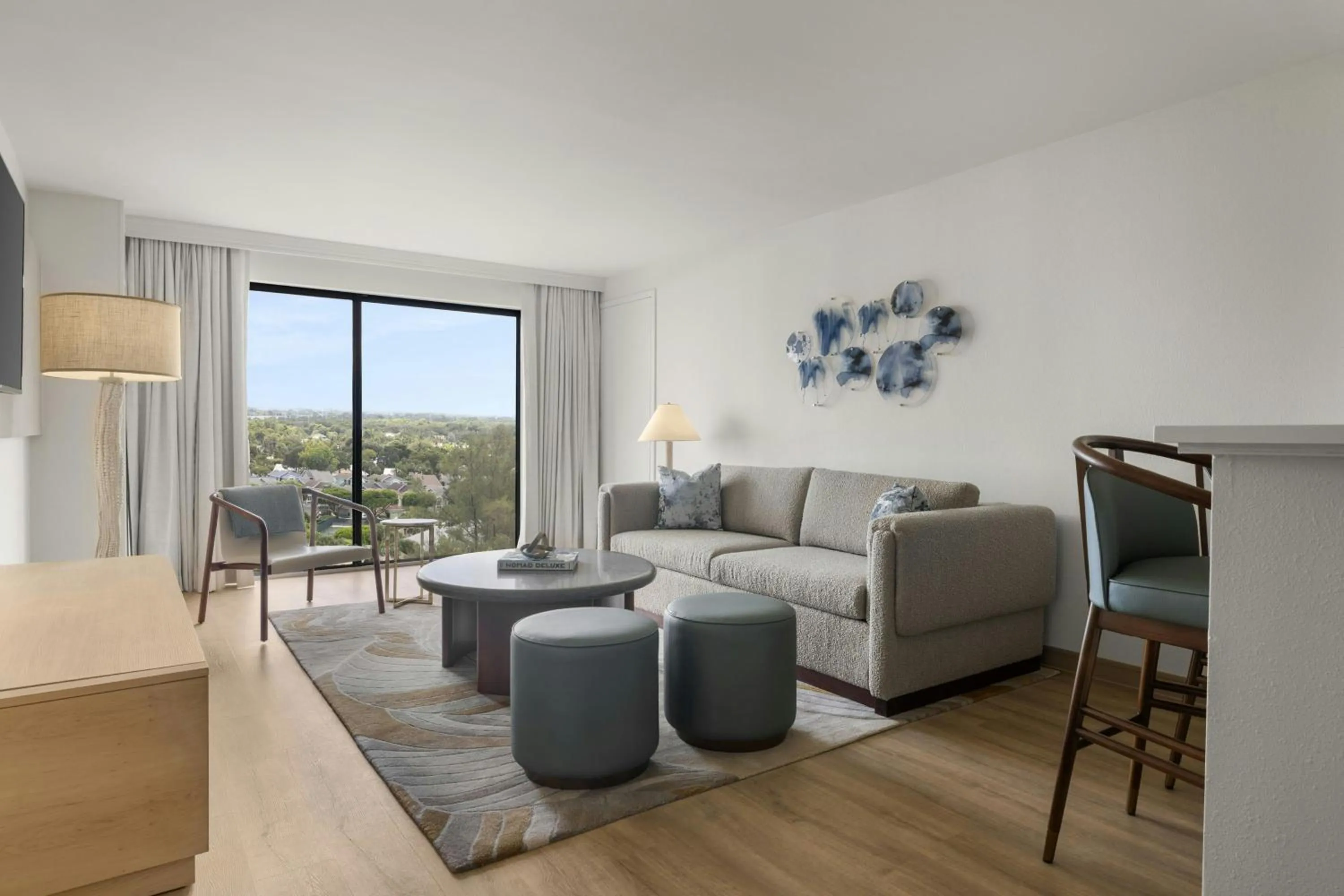 Living room in Boca Raton Marriott at Boca Center