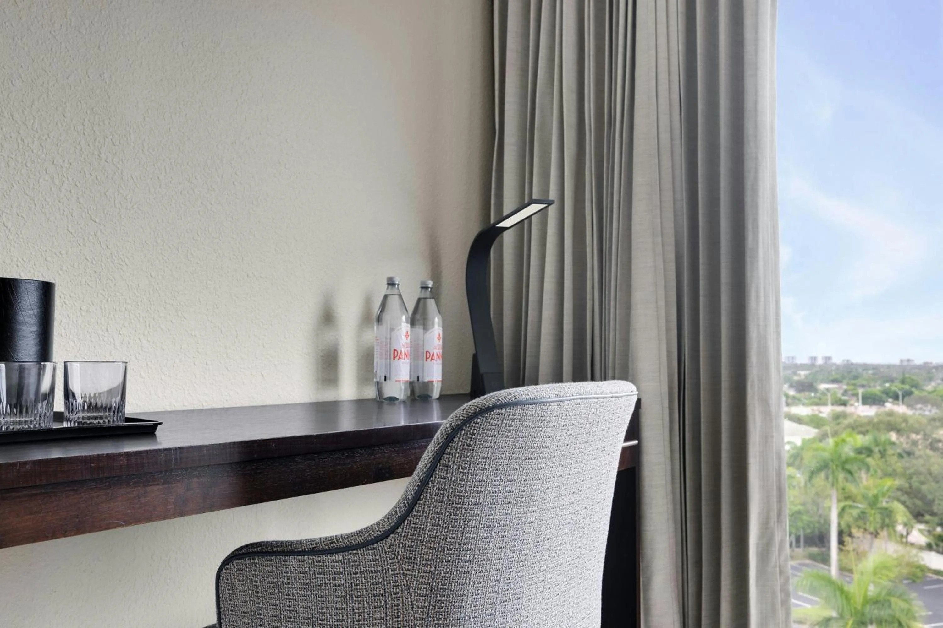 Photo of the whole room in Boca Raton Marriott at Boca Center