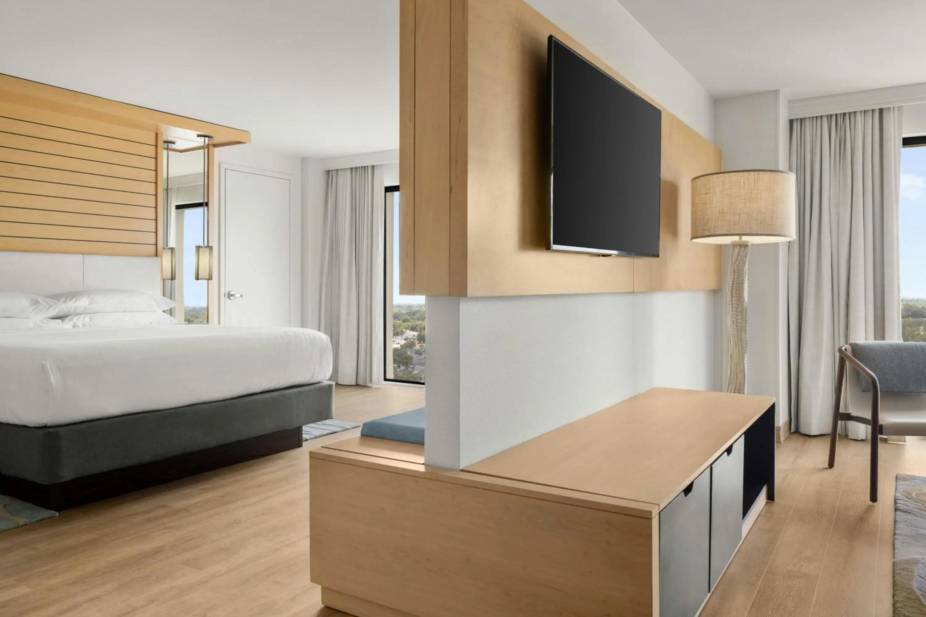 Photo of the whole room, Bed in Boca Raton Marriott at Boca Center