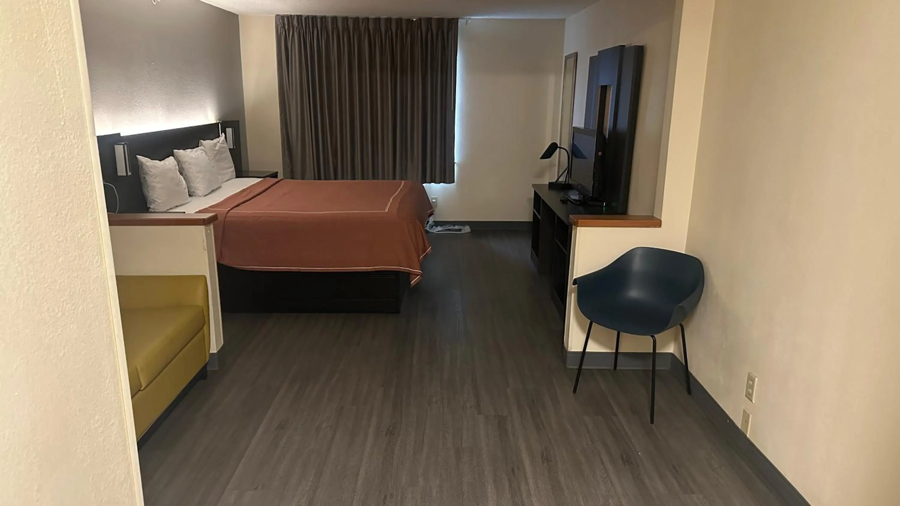 Bed in Motel 6-Anderson, IN