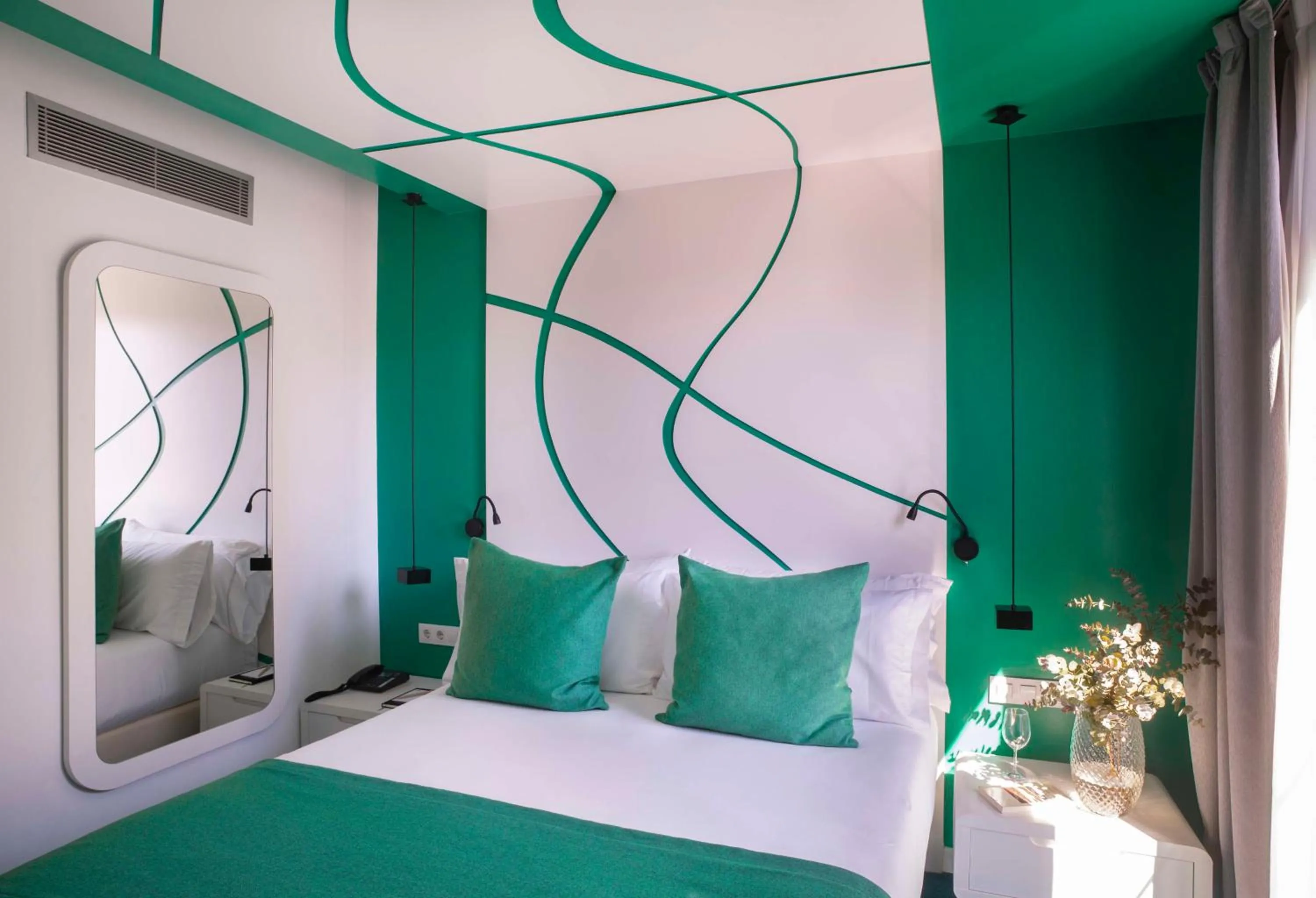 Bedroom, Bed in Allegro Barcelona