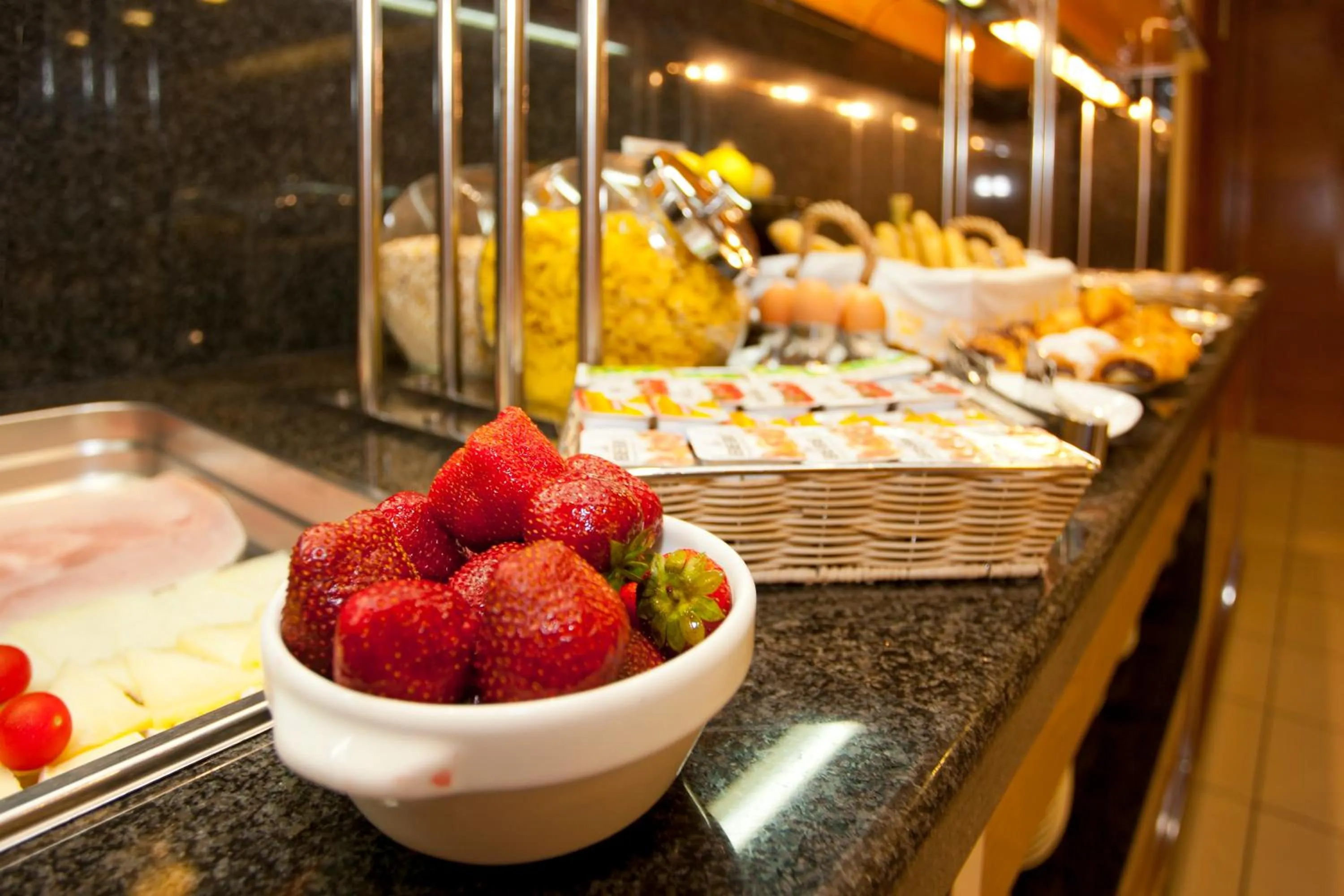 Food in Bed and Breakfast El Pekinaire