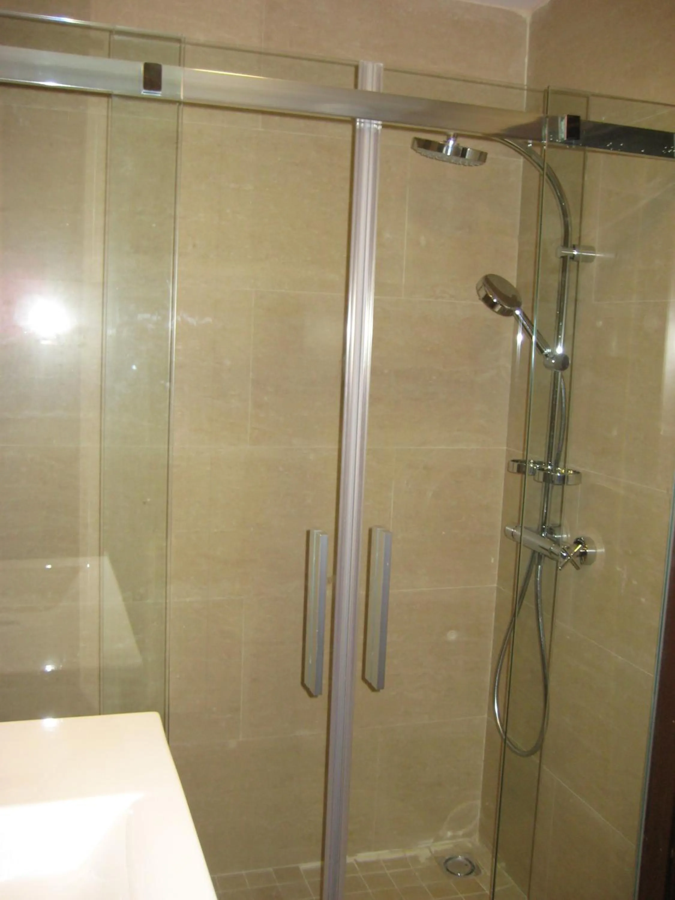 Bathroom in Dinastia