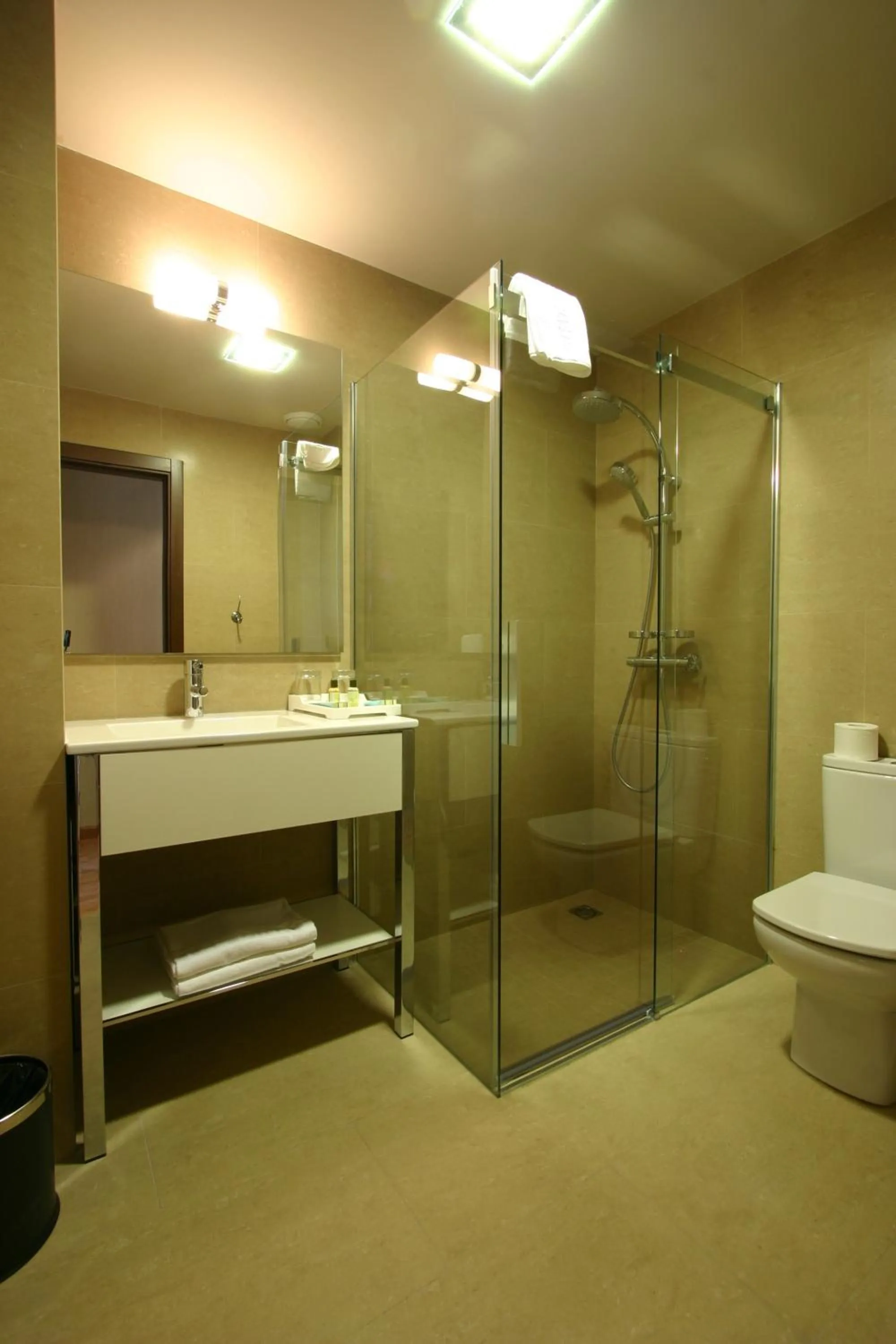 Bathroom in Dinastia