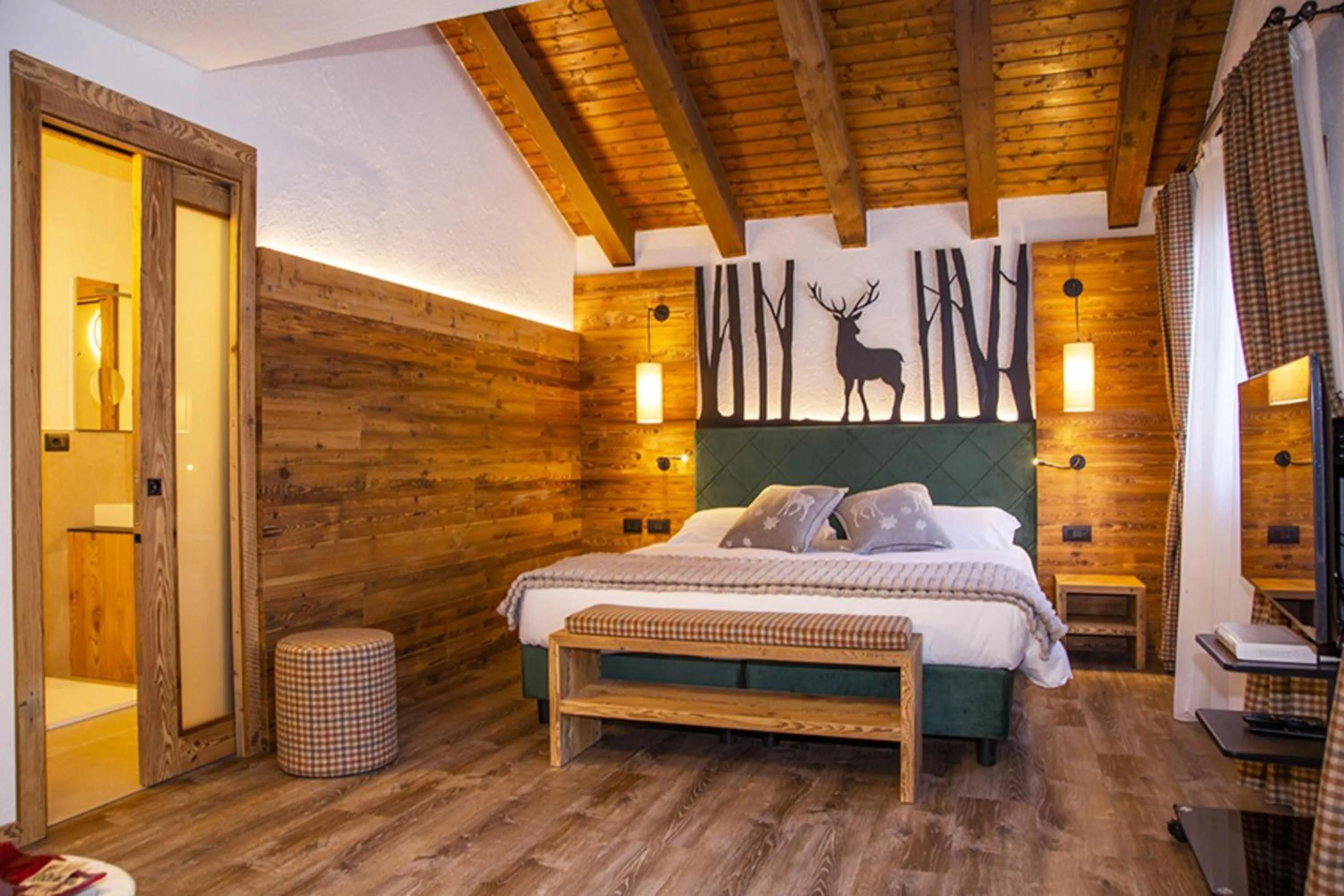 Bedroom, Bed in Hotel Pilier D'Angle & Wellness