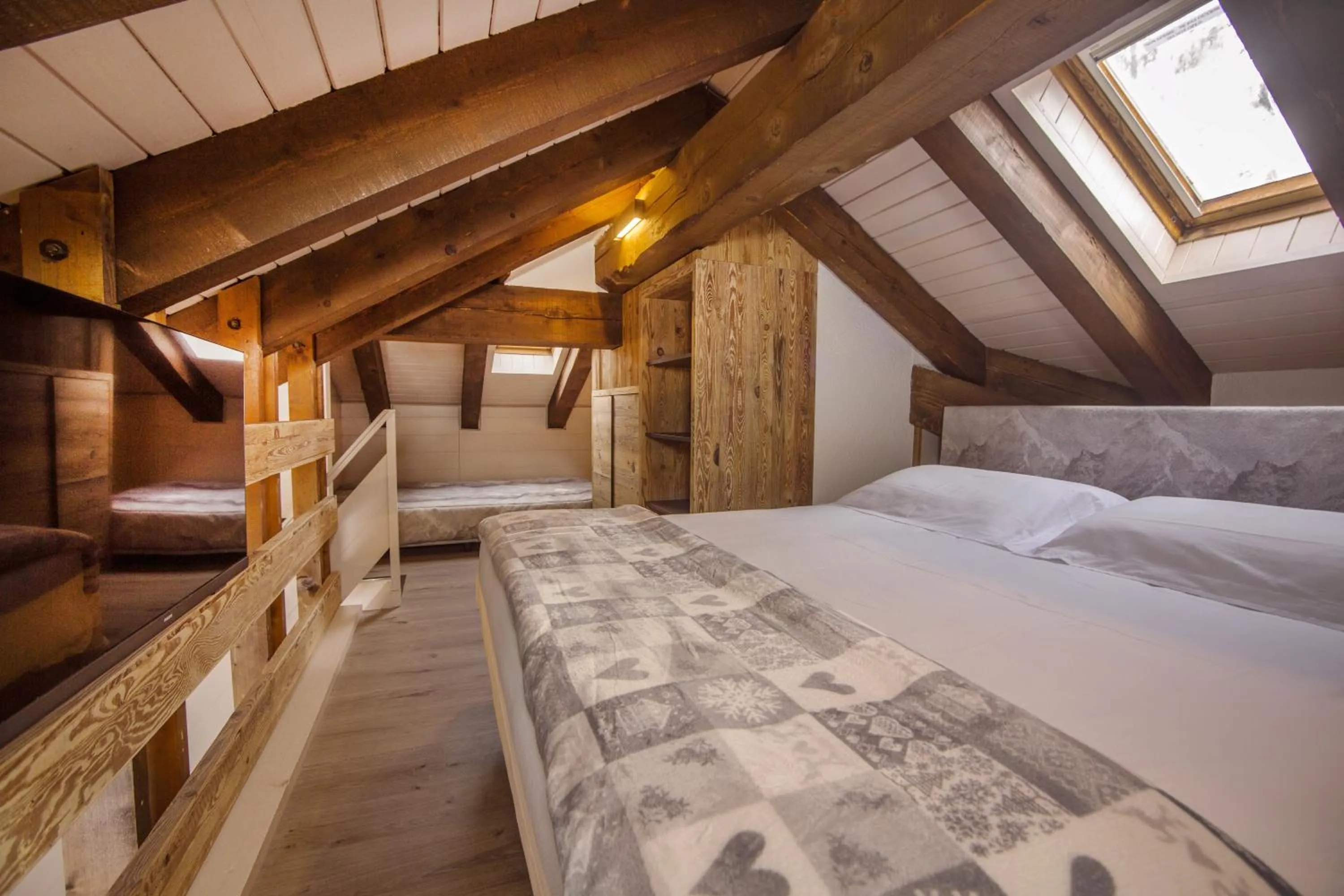 Photo of the whole room, Bed in Hotel Pilier D'Angle & Wellness