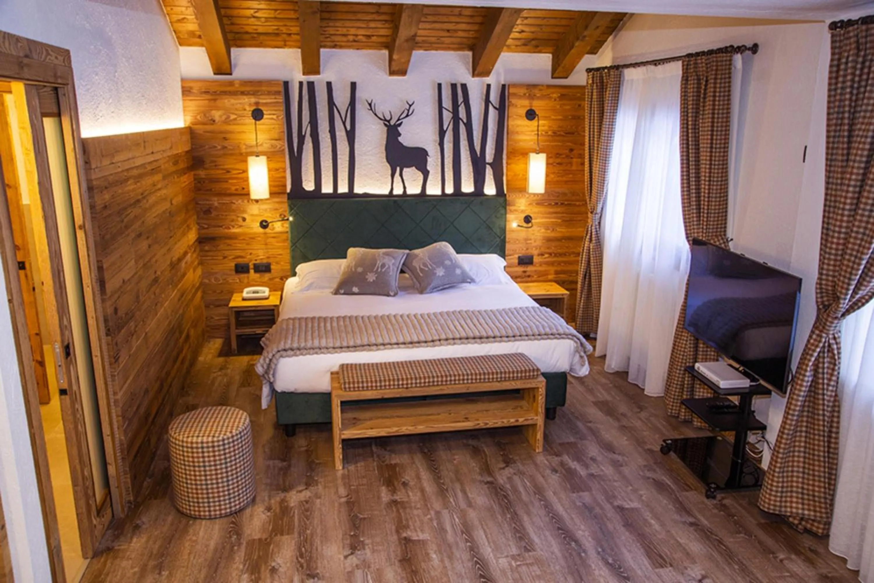 Bedroom, Bed in Hotel Pilier D'Angle & Wellness