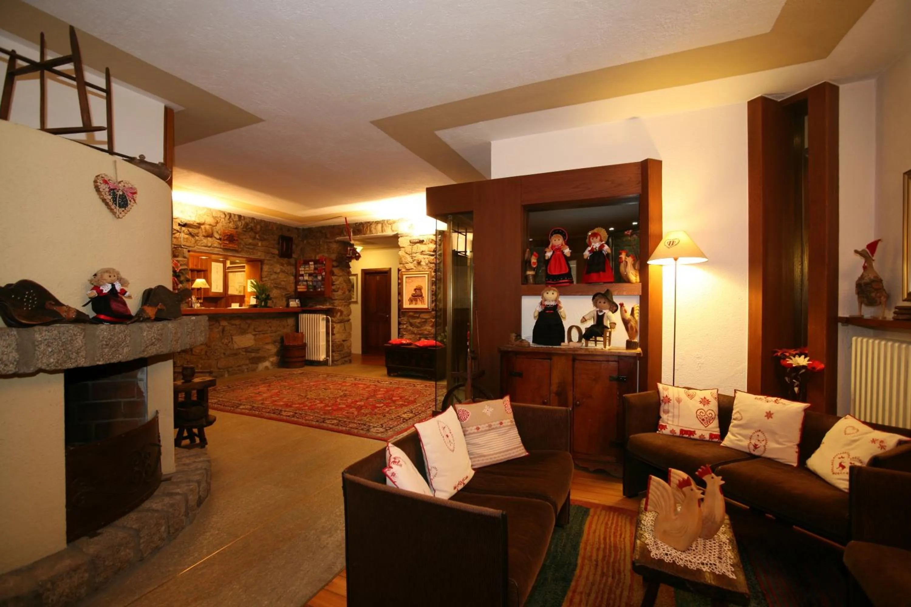 Lounge or bar in Hotel Pilier D'Angle & Wellness