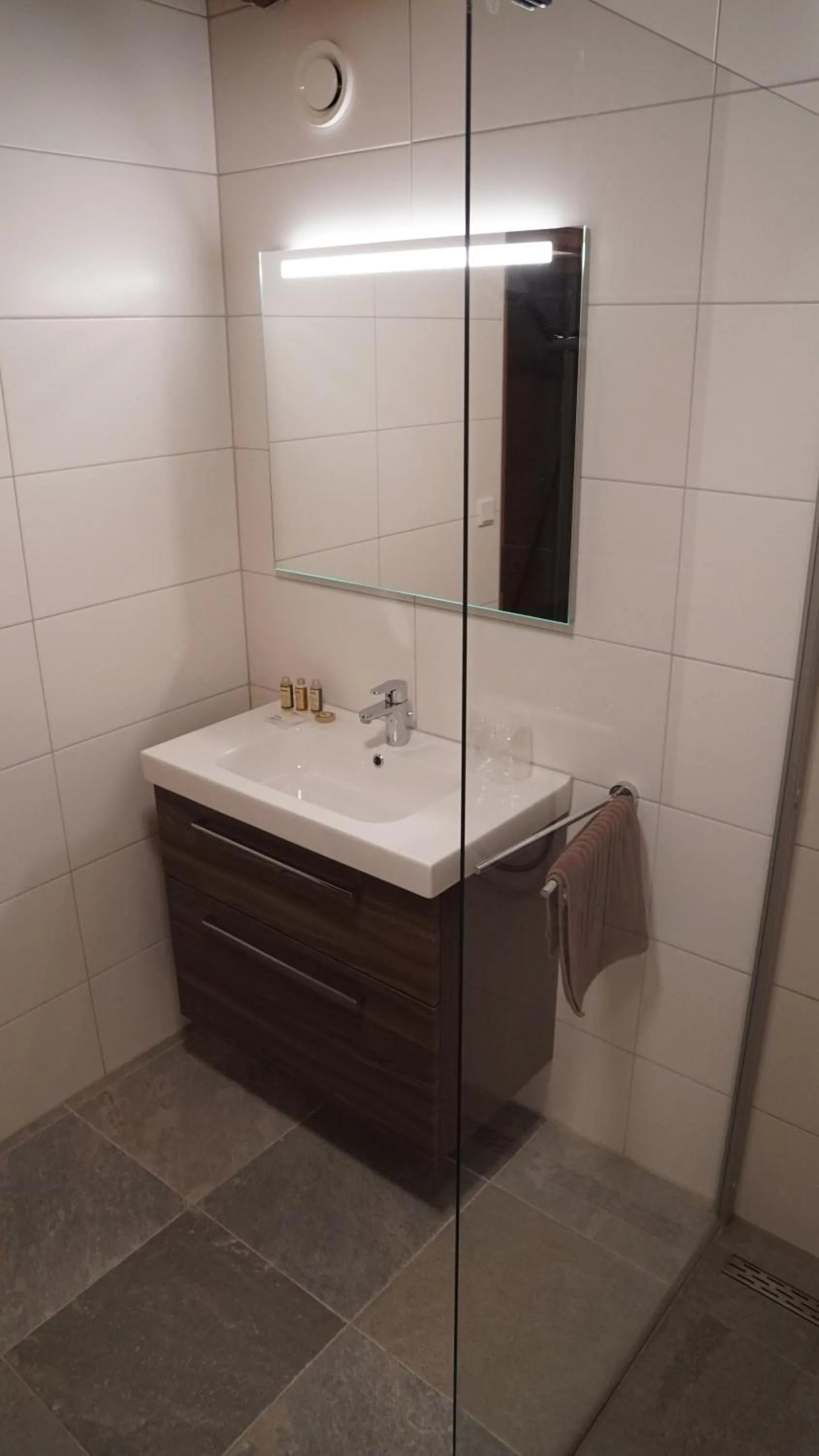 Shower in Esprit Montagne