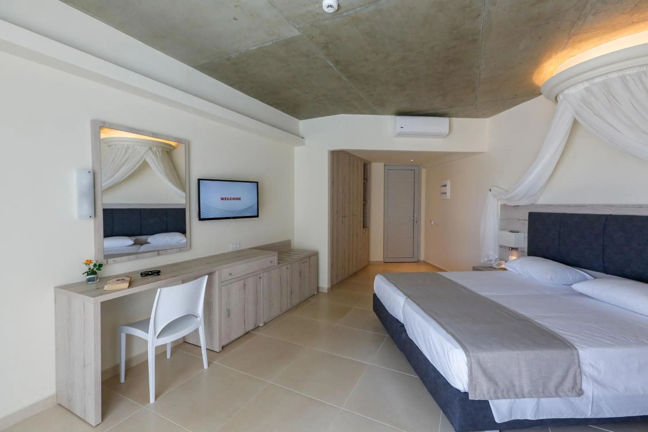 Bed in Rodos Star Hotel