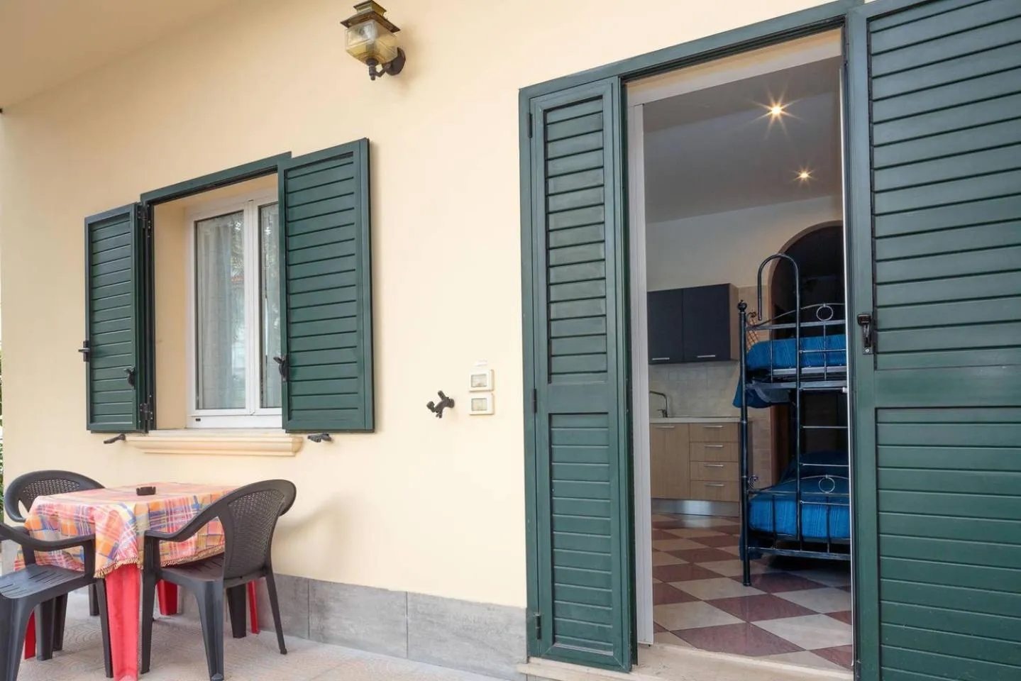 Facade/entrance in Residence Kimba