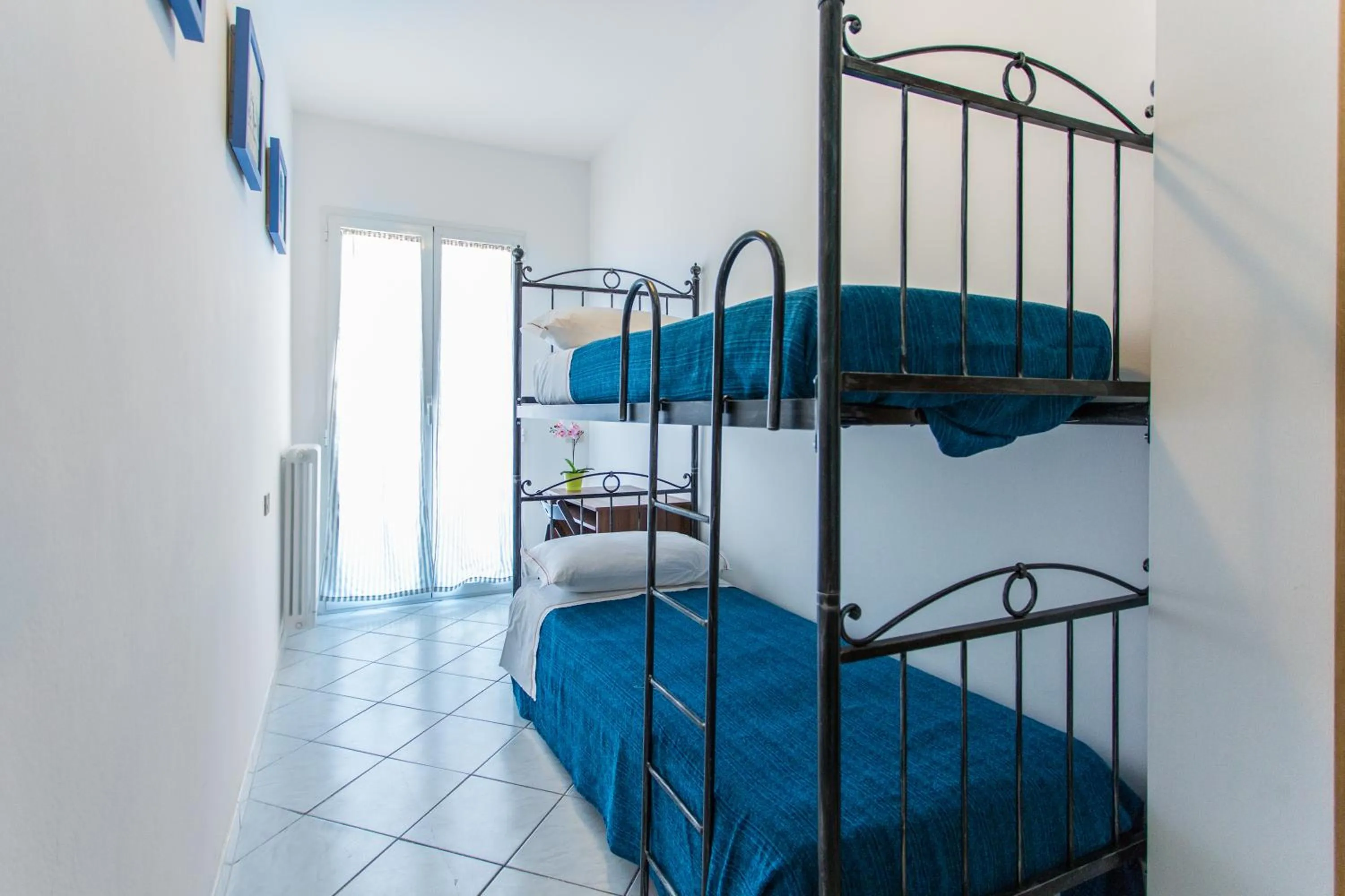 bunk bed, Bed in Residence Kimba