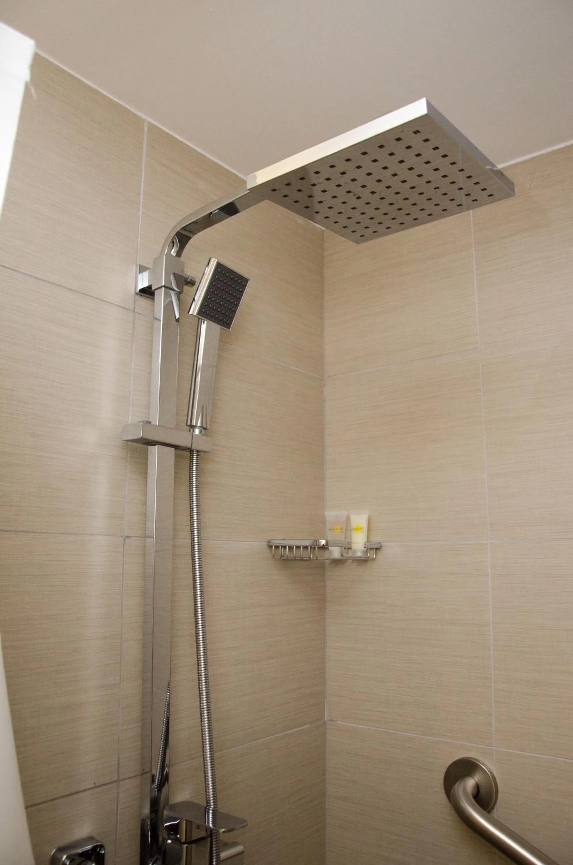 Shower in Alto del Sol Plaza Mejillones