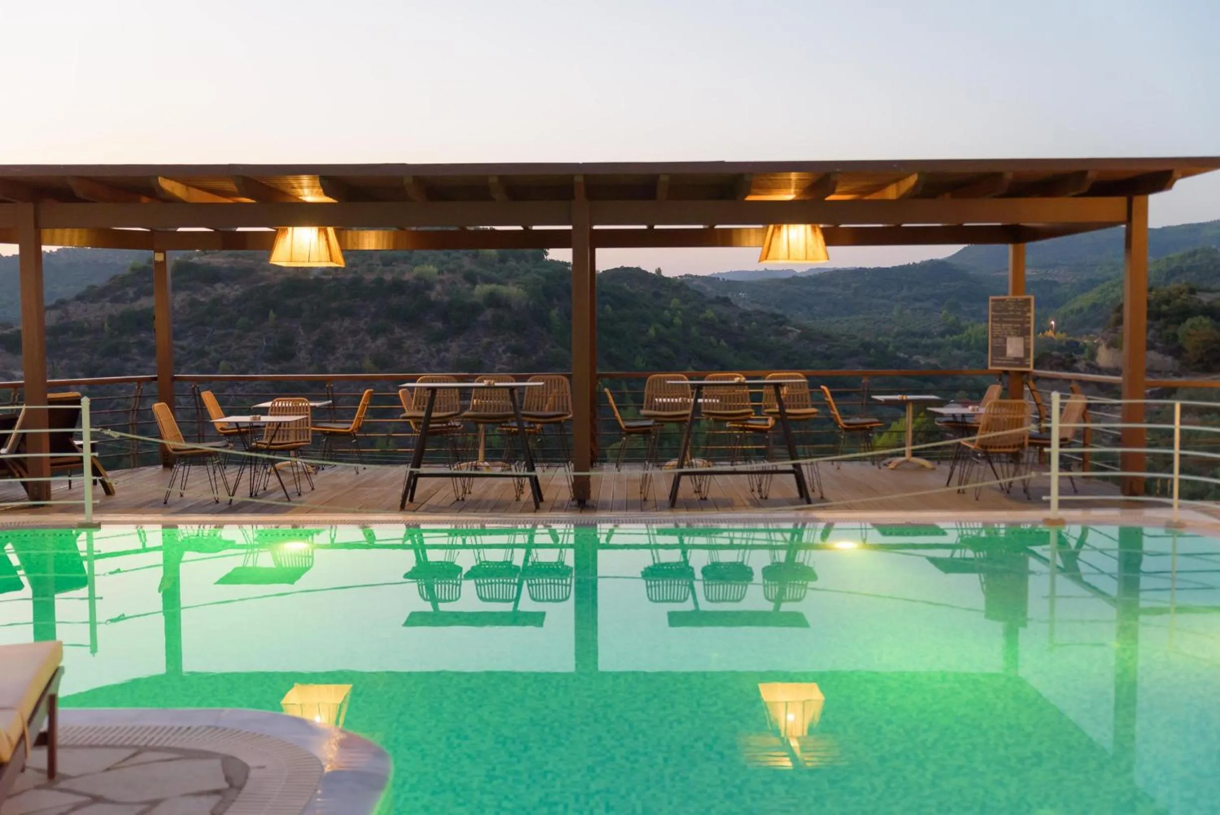 Swimming pool in Bacchus